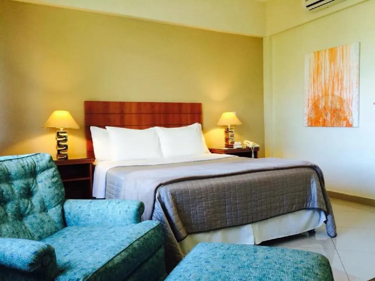 Standard Double Room - single occupancy in Convair Hotel Standard Double Room - single occupancy in Convair Hotel