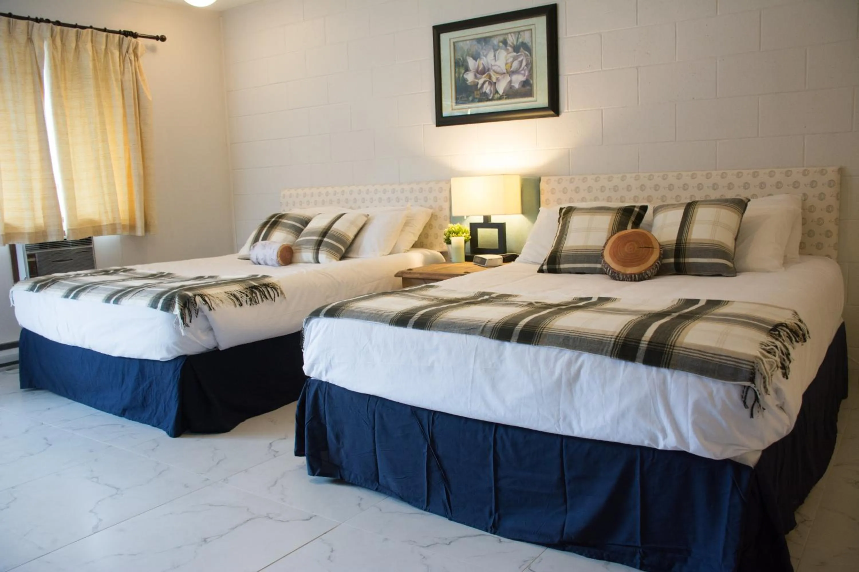 Christina Lake Motel and RV Park