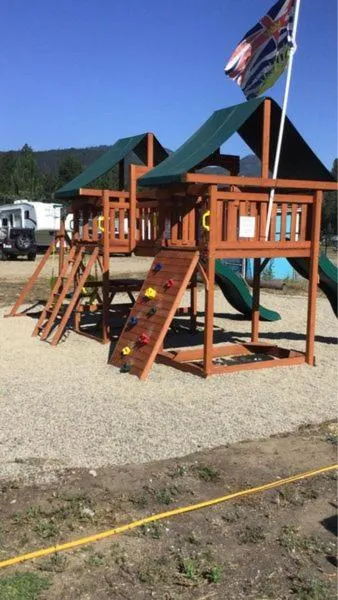 Christina Lake Motel and RV Park