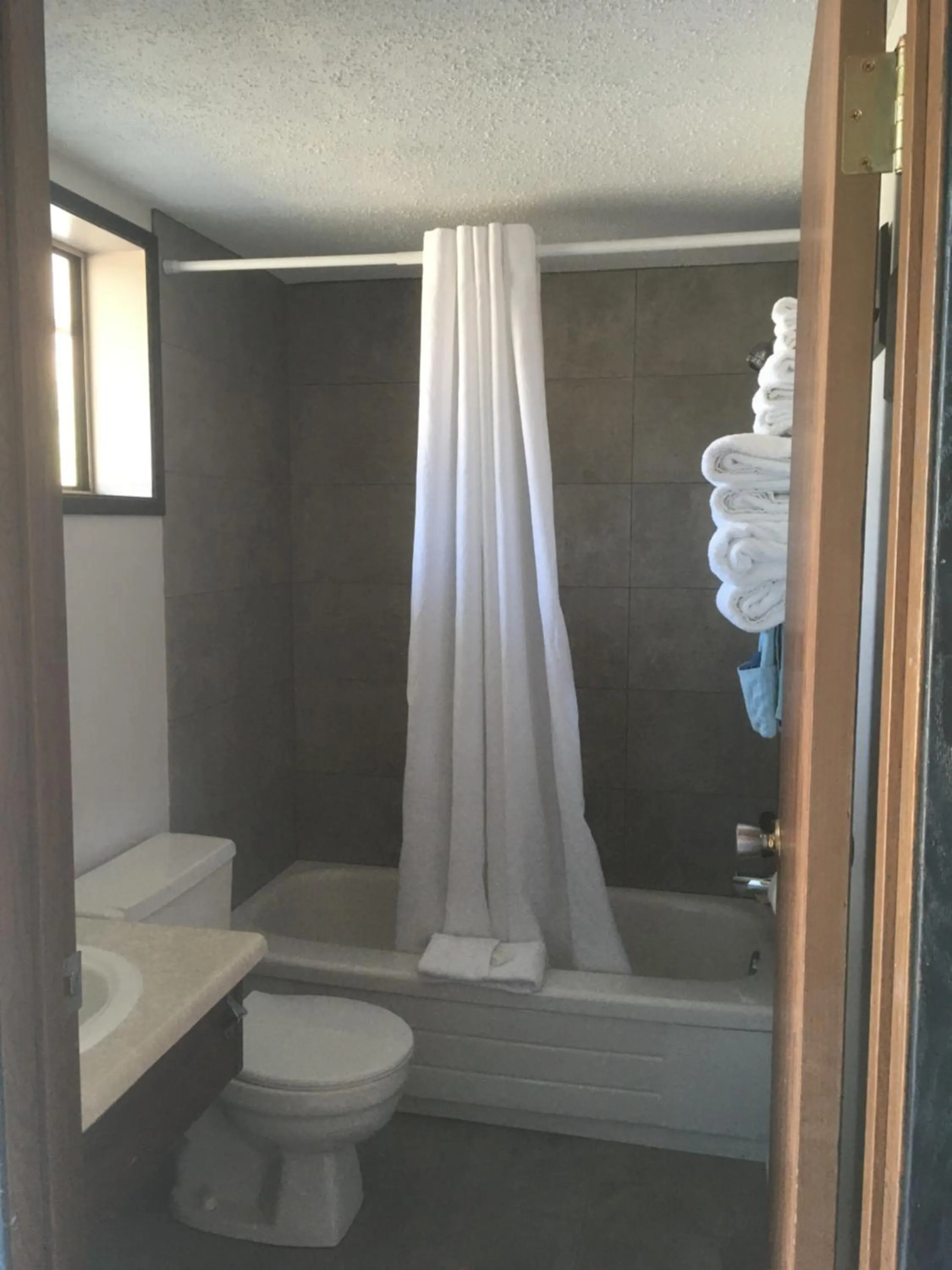 Christina Lake Motel and RV Park