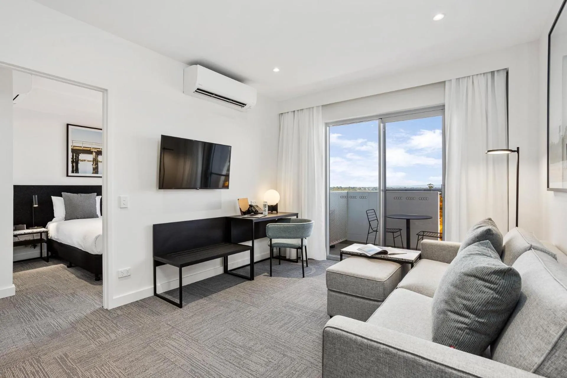 Balcony/Terrace, Bed in Quest Perth Ascot