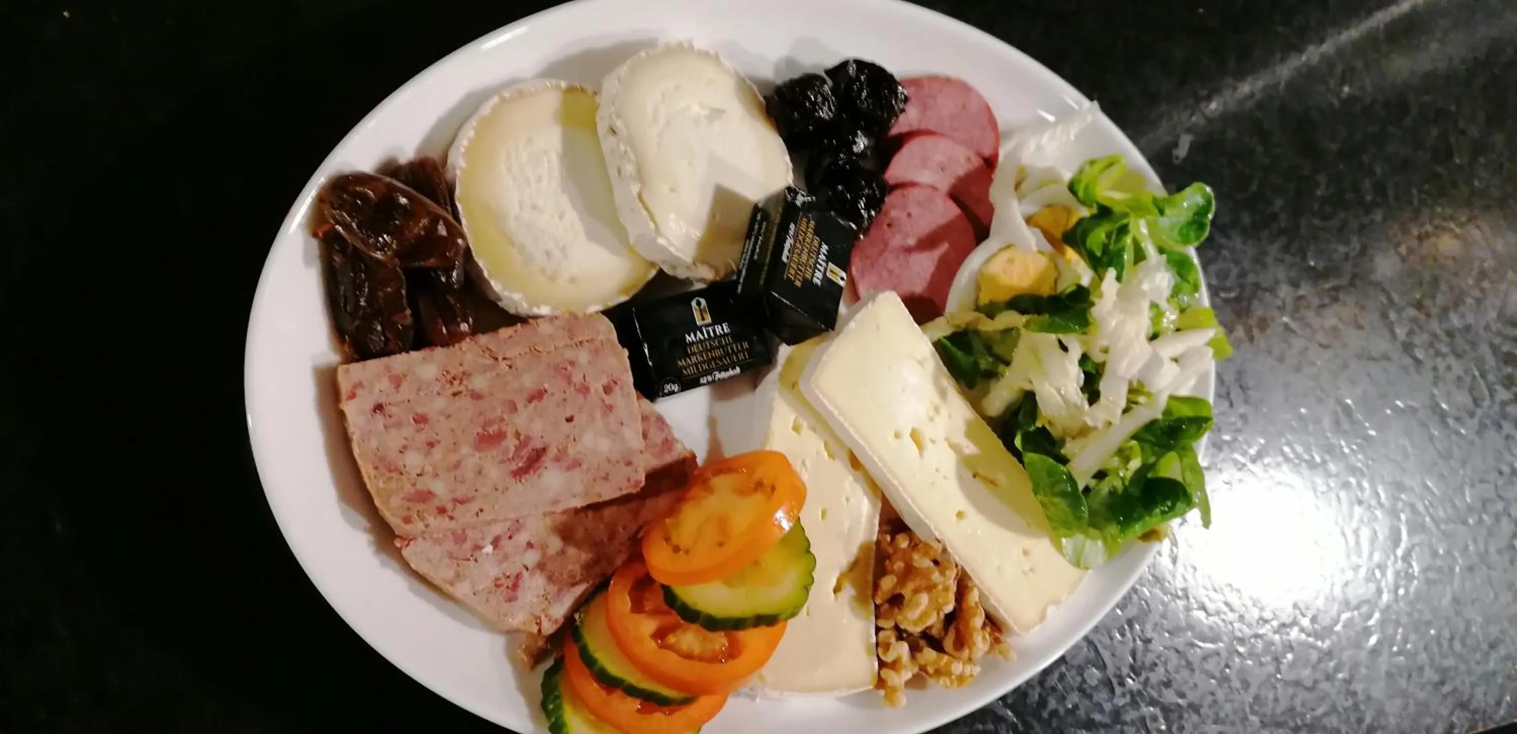 Food in Adler Gaststube Hotel Biergarten