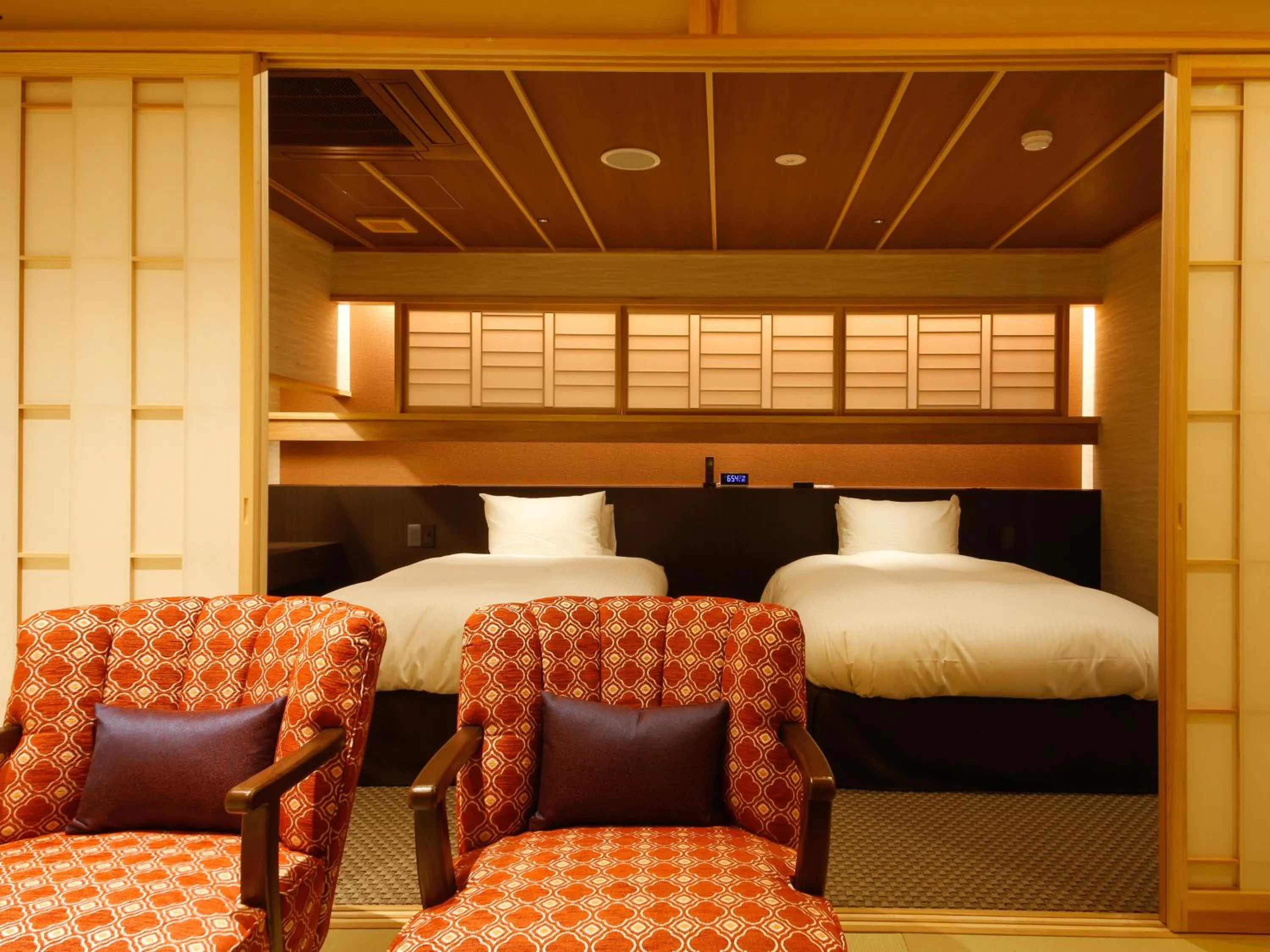 Bed in Awaji Hamarikyu Takumi