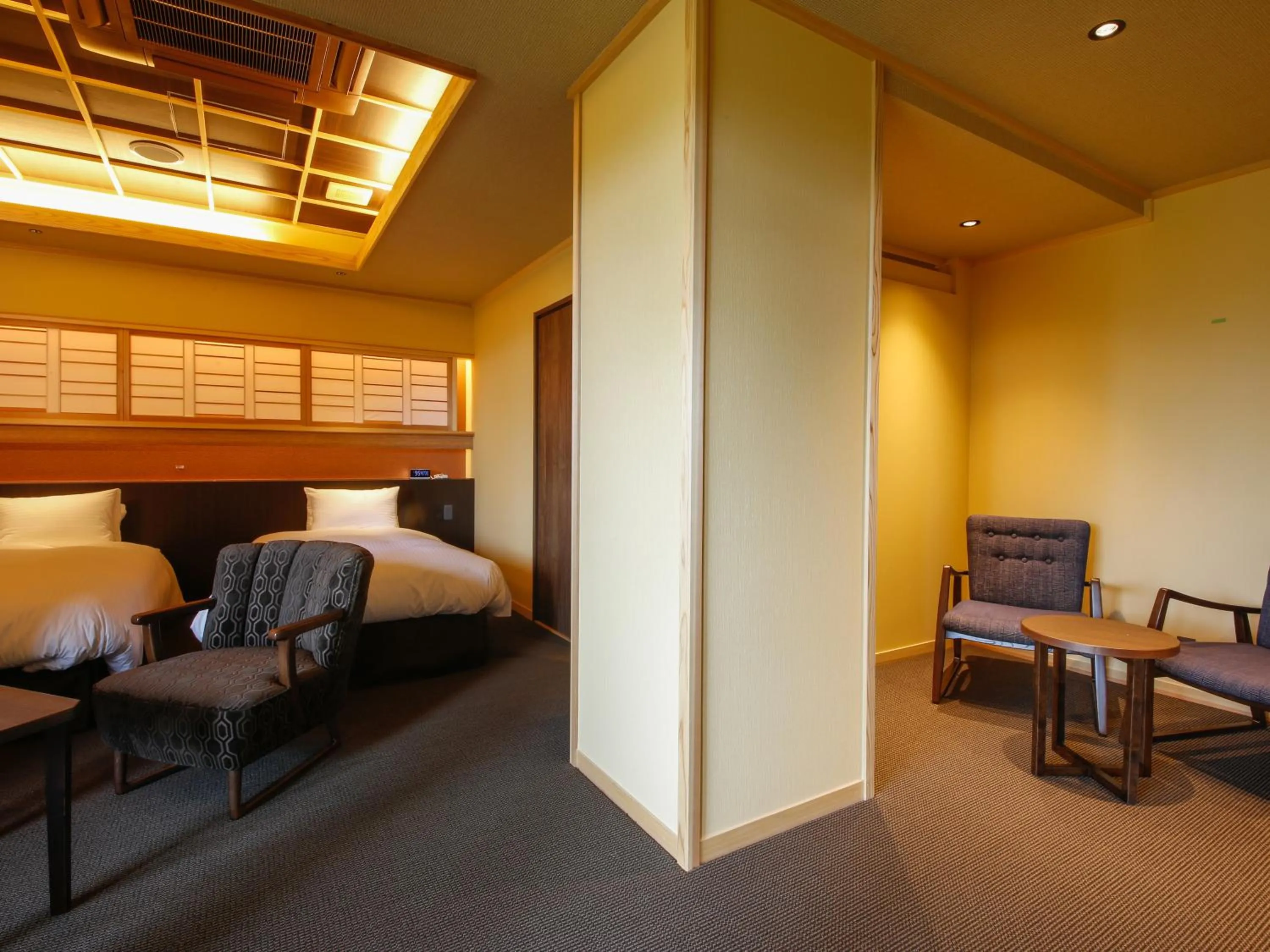 Bed in Awaji Hamarikyu Takumi