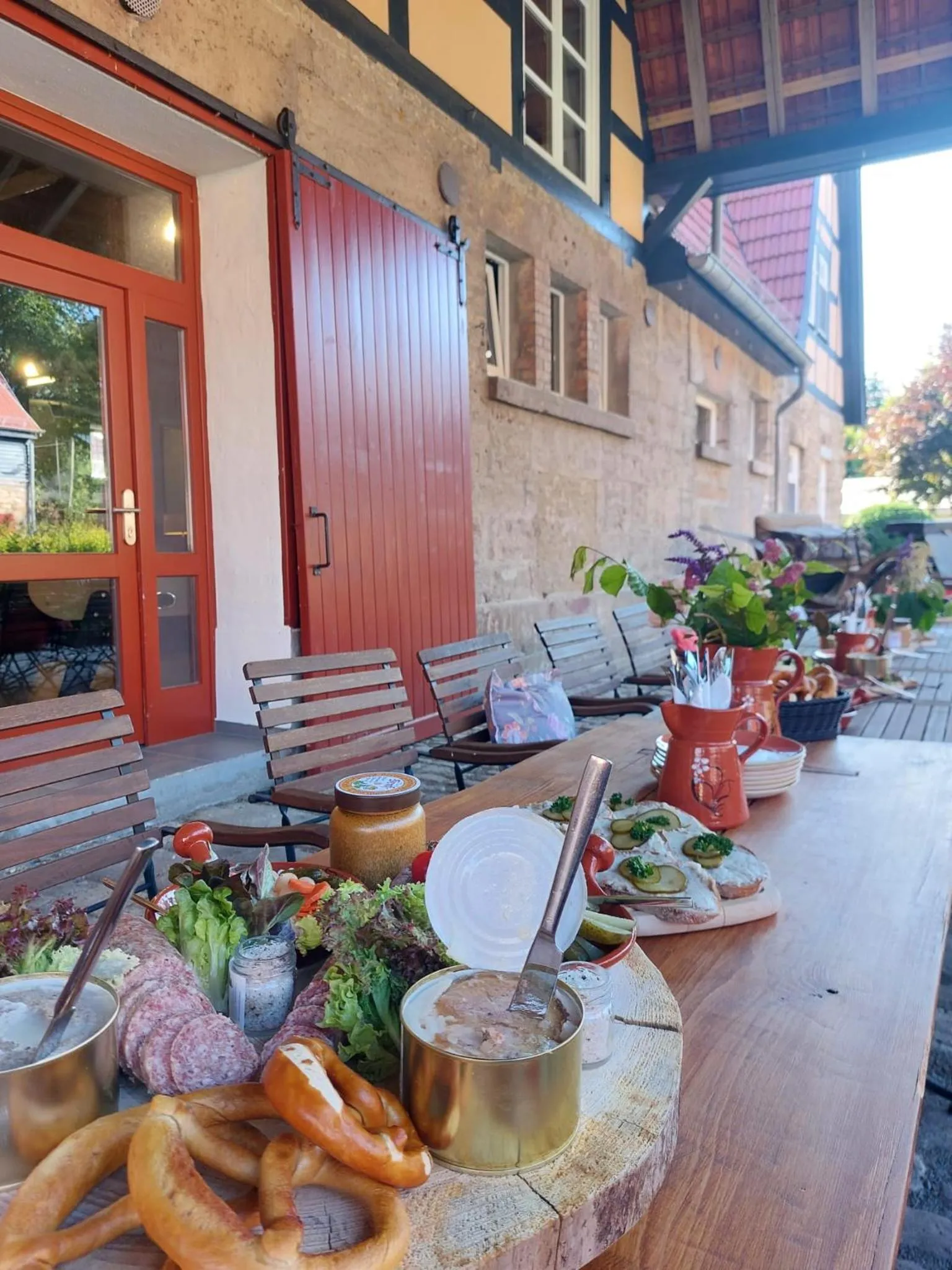 Food and drinks in Hotel Henriettenhof Weimarer Land, Weimar-Bad Berka