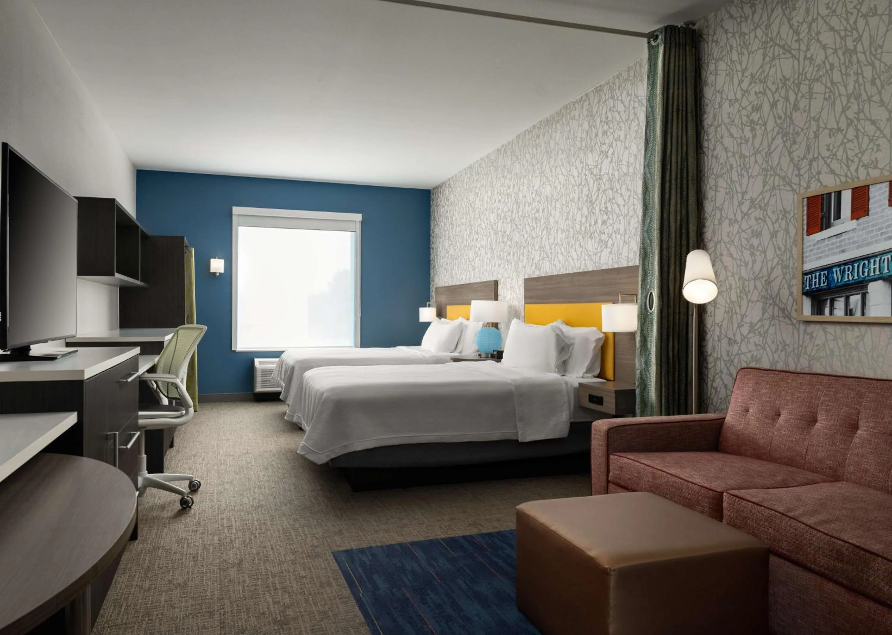 Living room, Bed in Home2 Suites Troy, OH