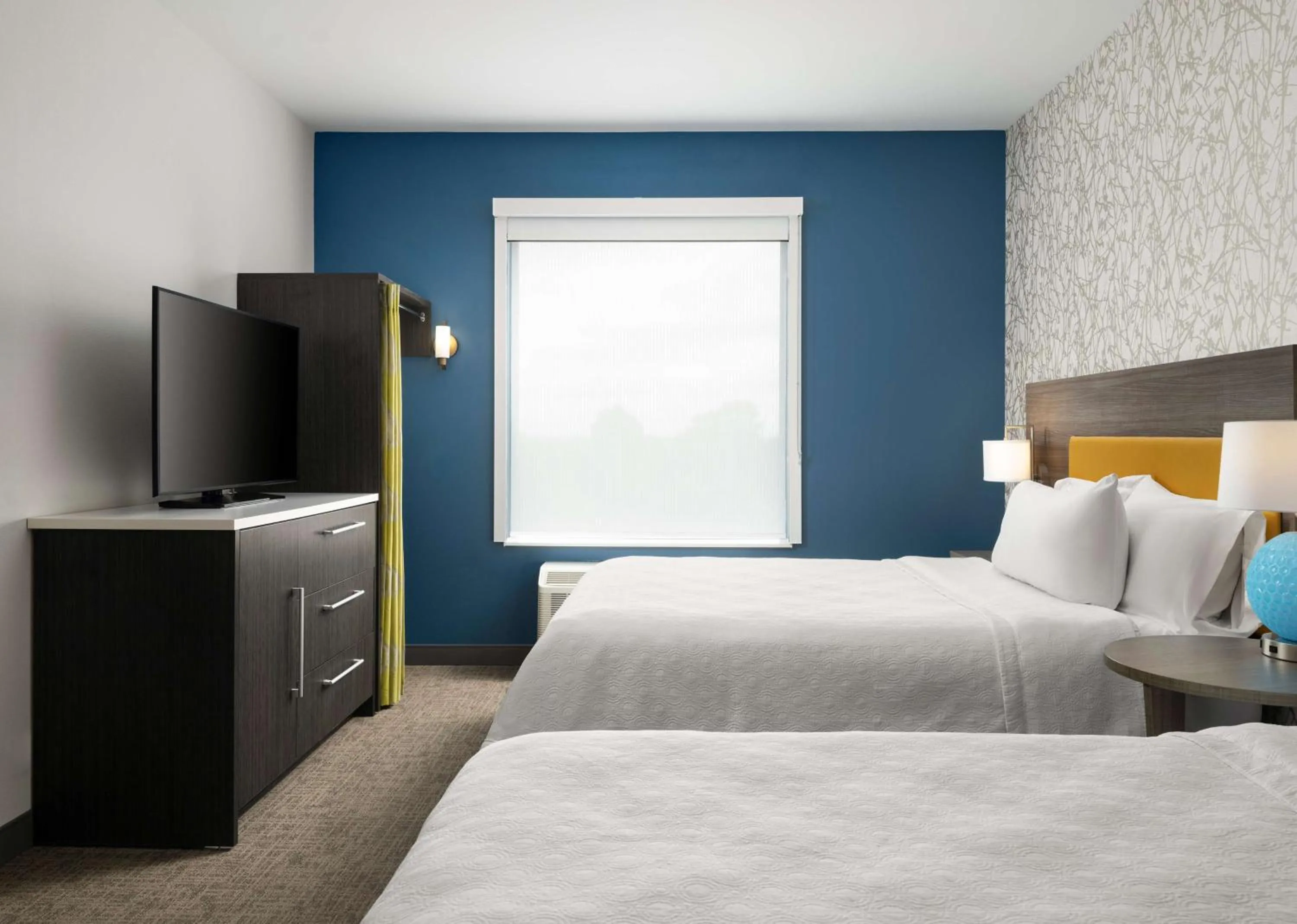 Bed in Home2 Suites Troy, OH