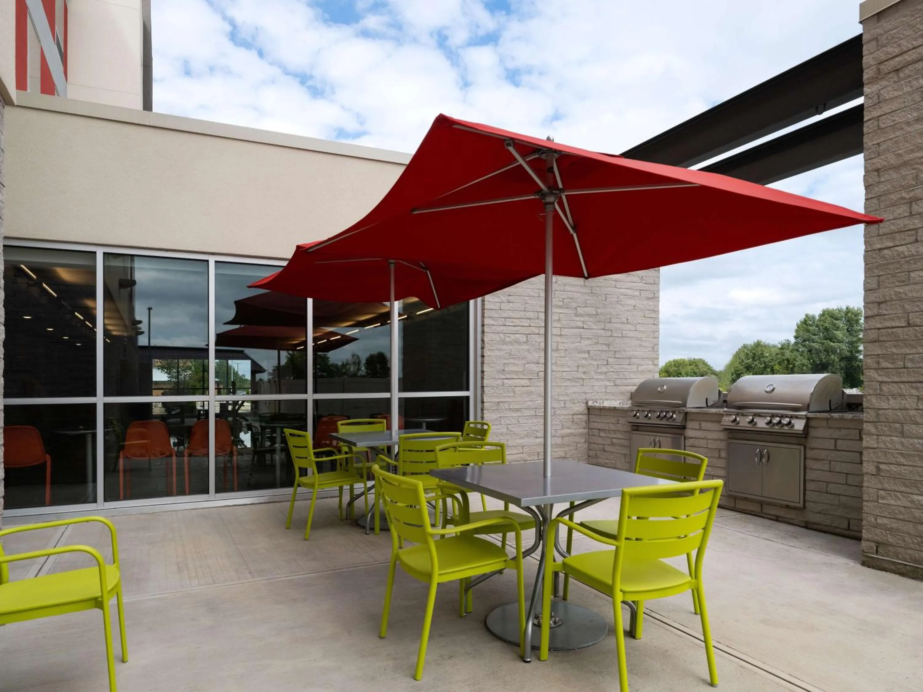 Patio in Home2 Suites Troy, OH