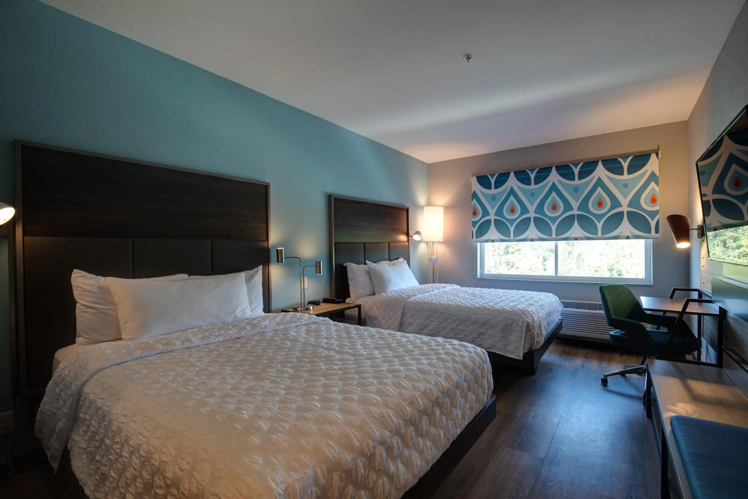 Bed in Tru By Hilton Eugene, Or