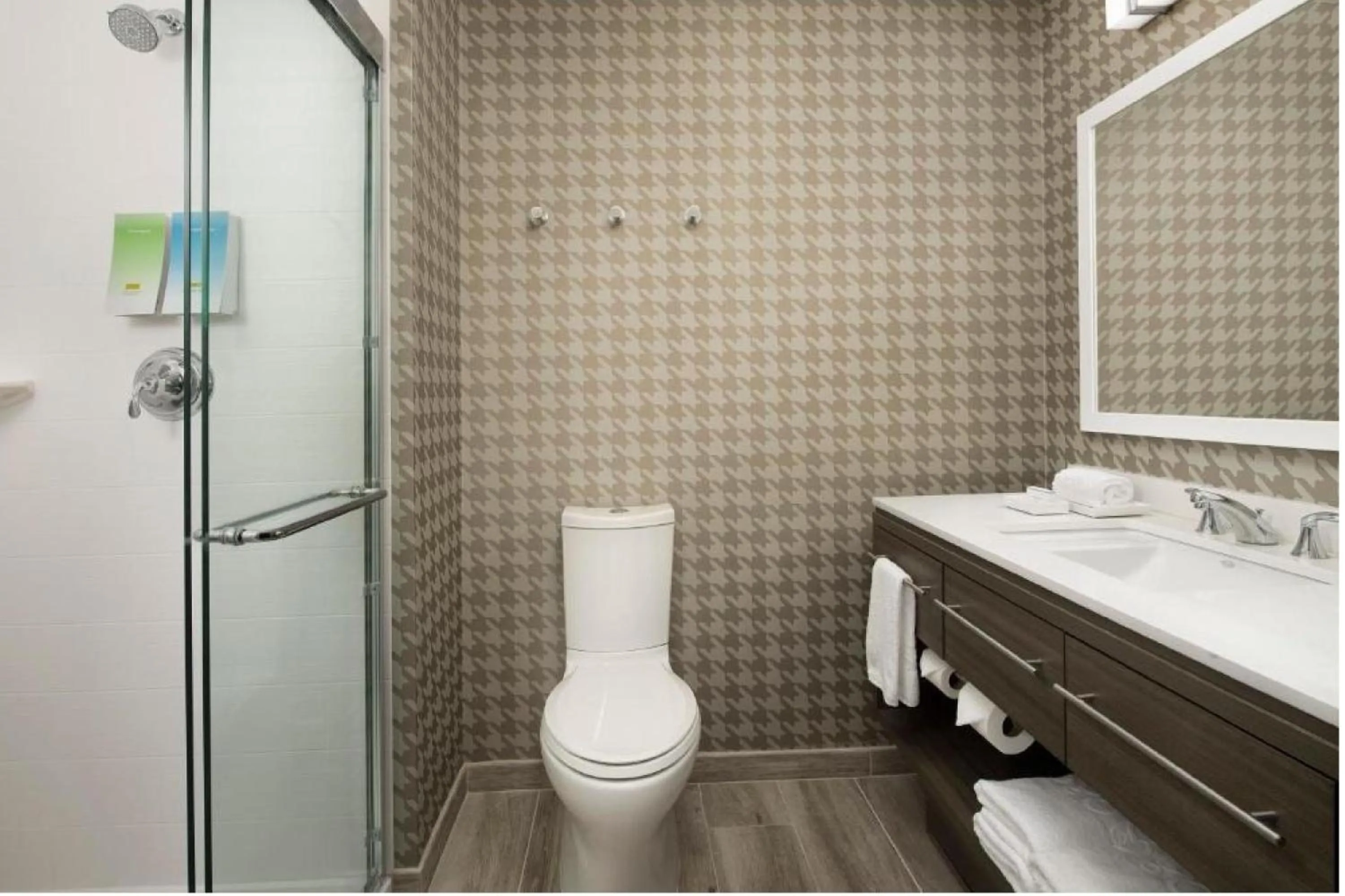 Bathroom in Home2 Suites By Hilton Miami Doral West Airport, Fl