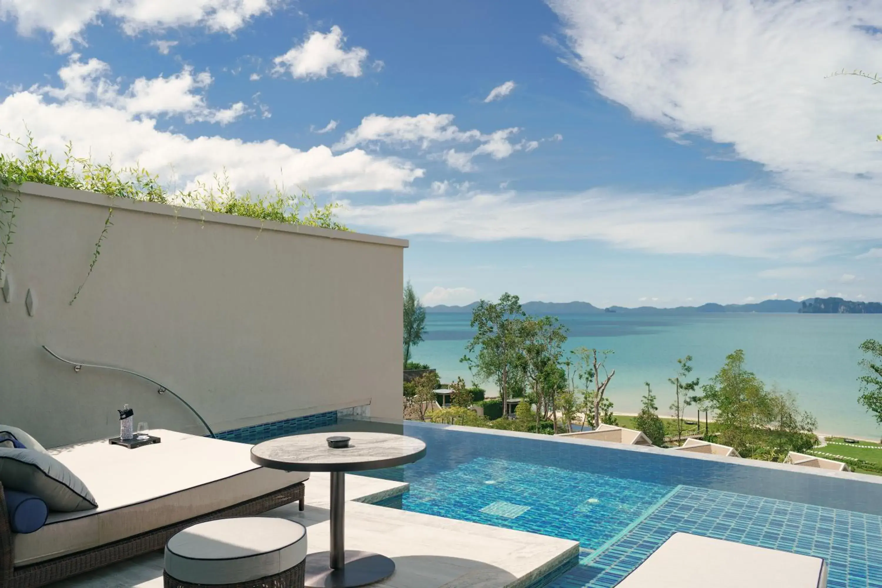 Premium Ocean Pool Suite Twin in Banyan Tree Krabi Premium Ocean Pool Suite Twin in Banyan Tree Krabi