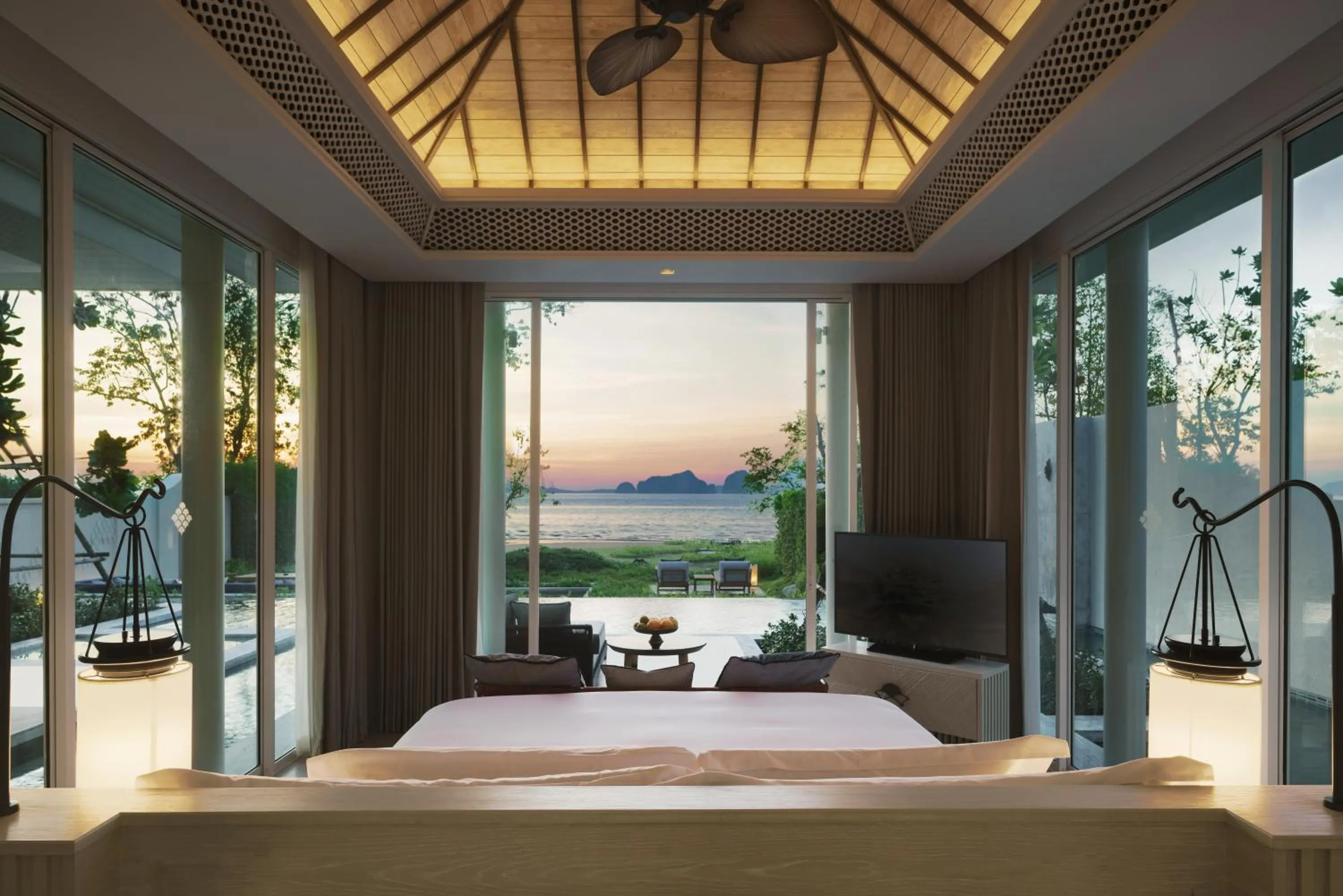 View (from property/room), Bed in Banyan Tree Krabi