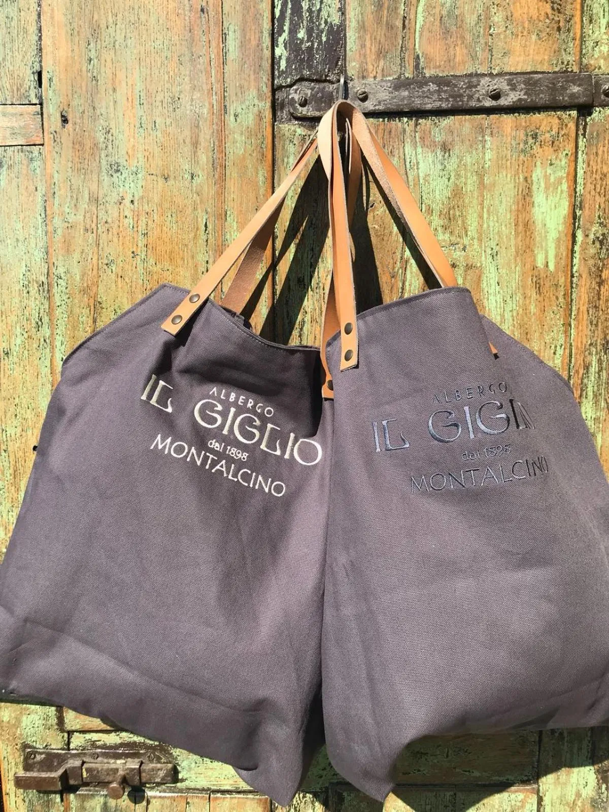 Decorative detail in Albergo Il Giglio