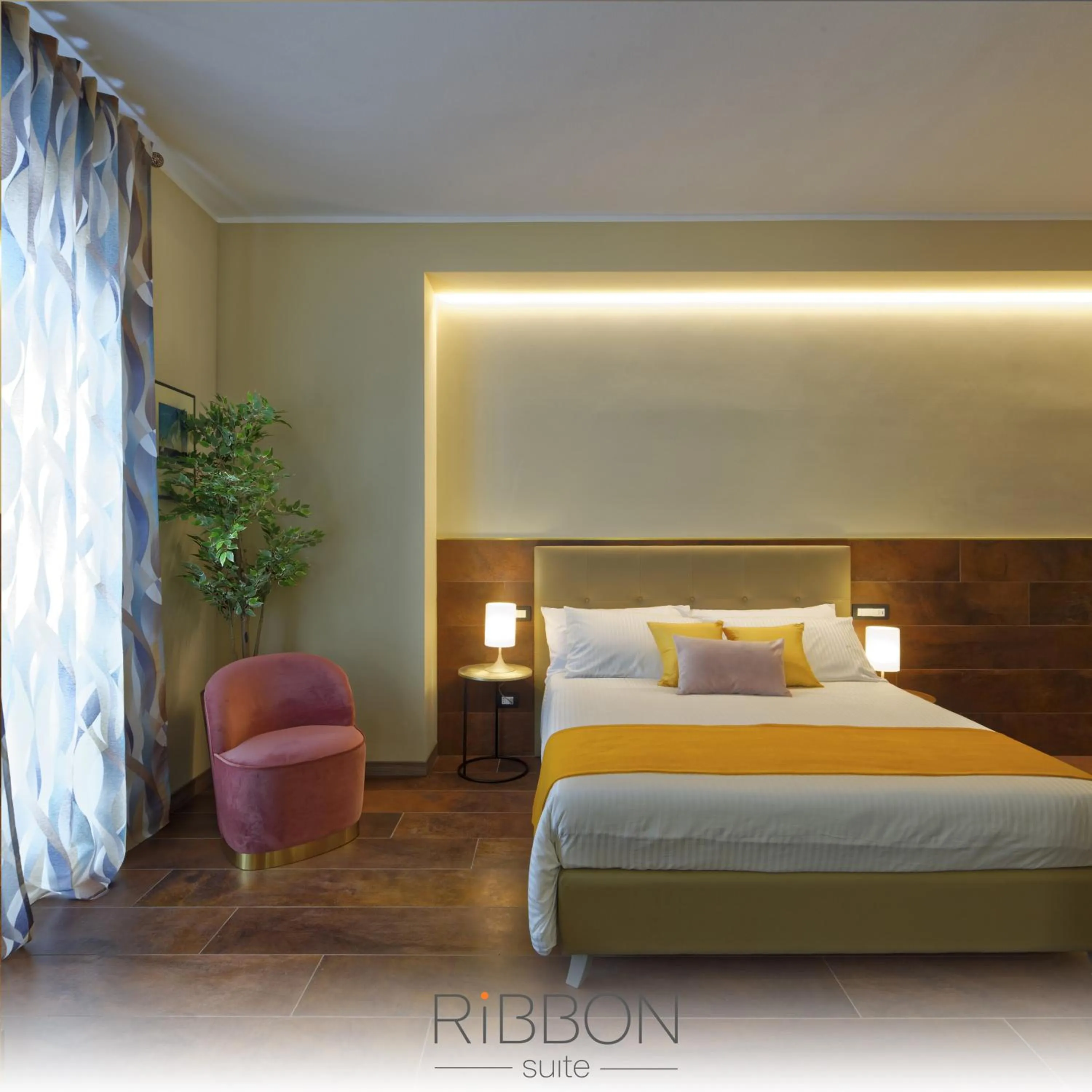 Bedroom, Bed in RED RIBBON