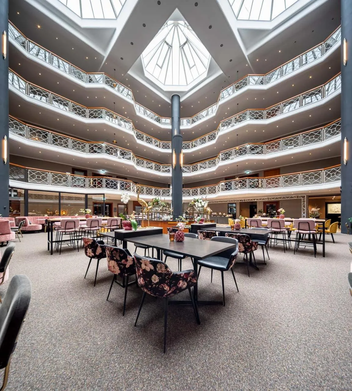 Restaurant/places to eat in Van der Valk Hotel Berlin Brandenburg