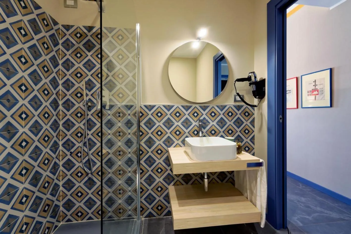 Bathroom in GREEN RIBBON