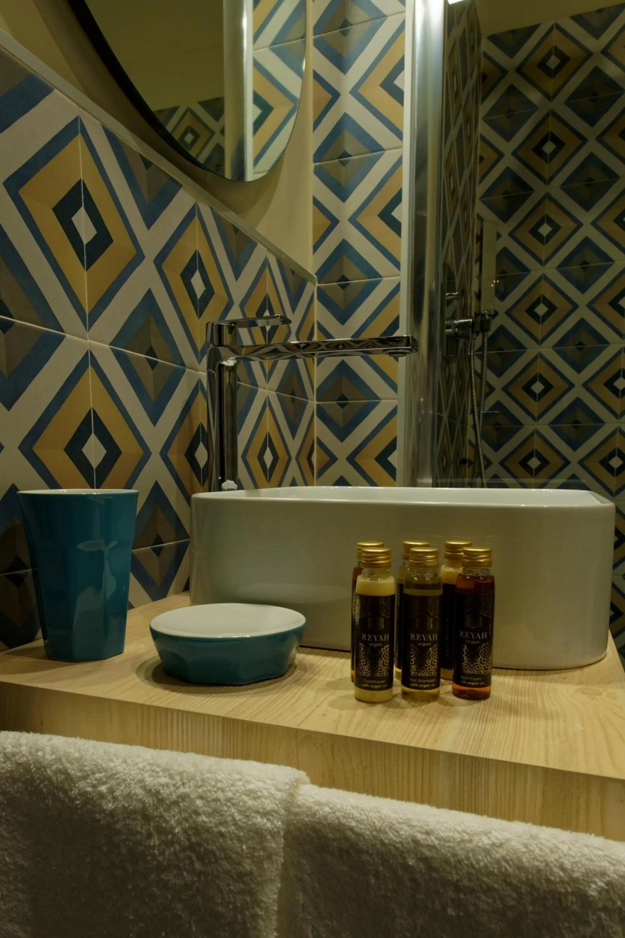 Bathroom in GREEN RIBBON