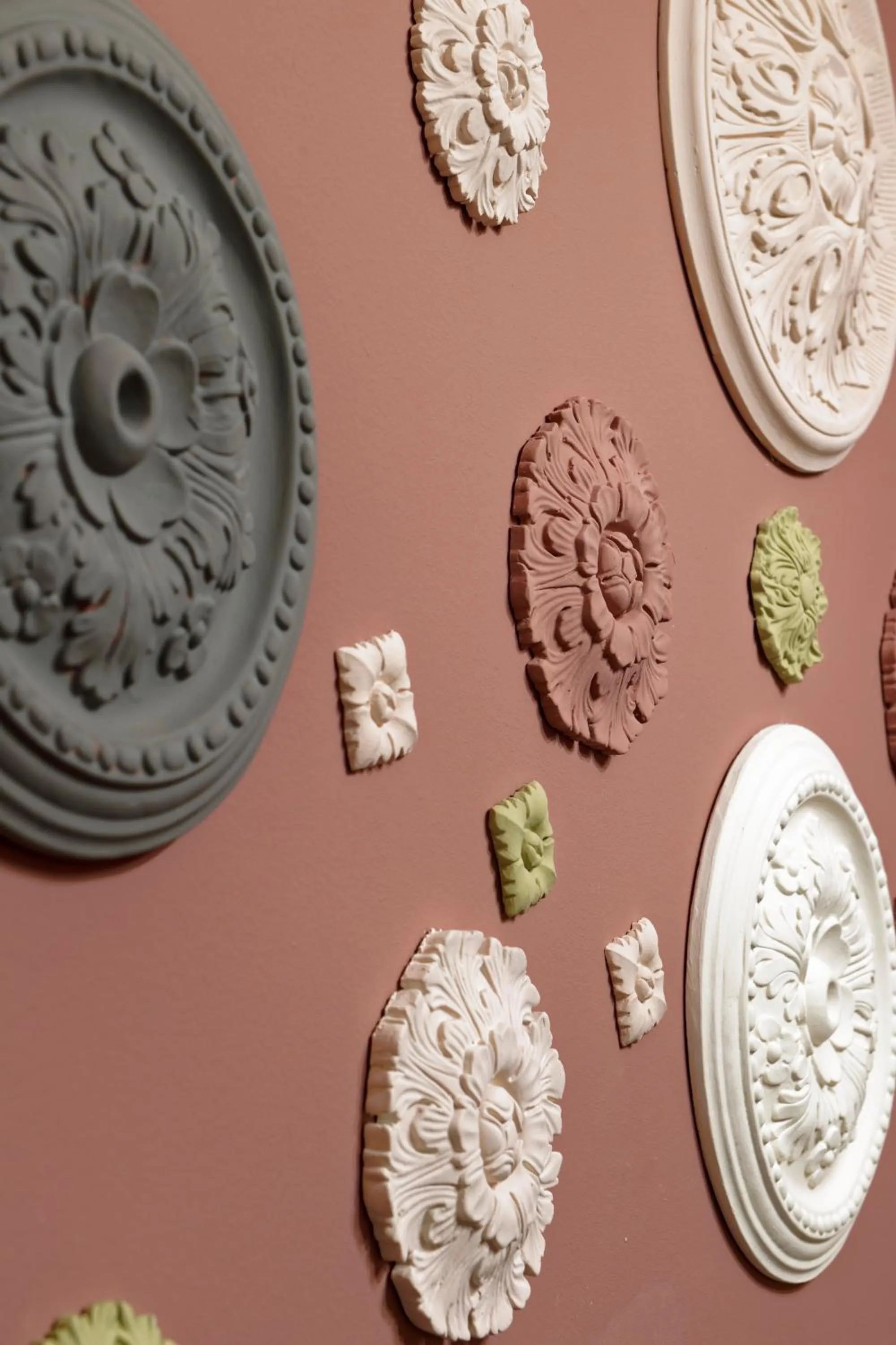 Decorative detail in WHITE RIBBON