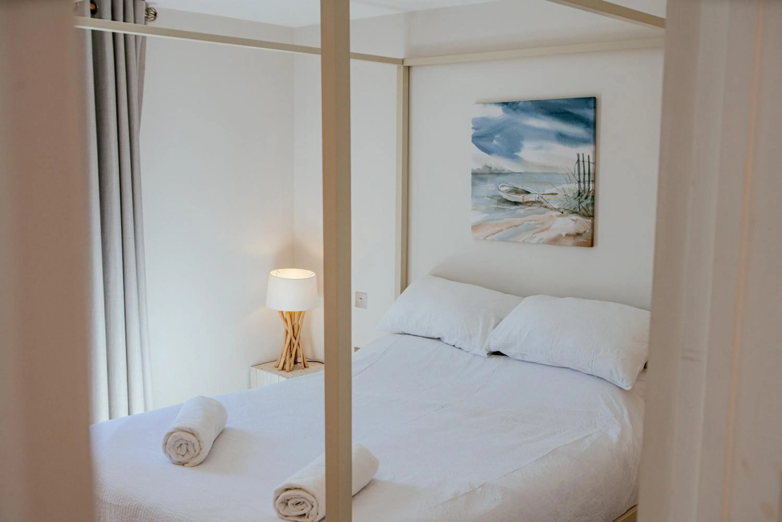 Bedroom, Bed in Sennen Cove Cottage