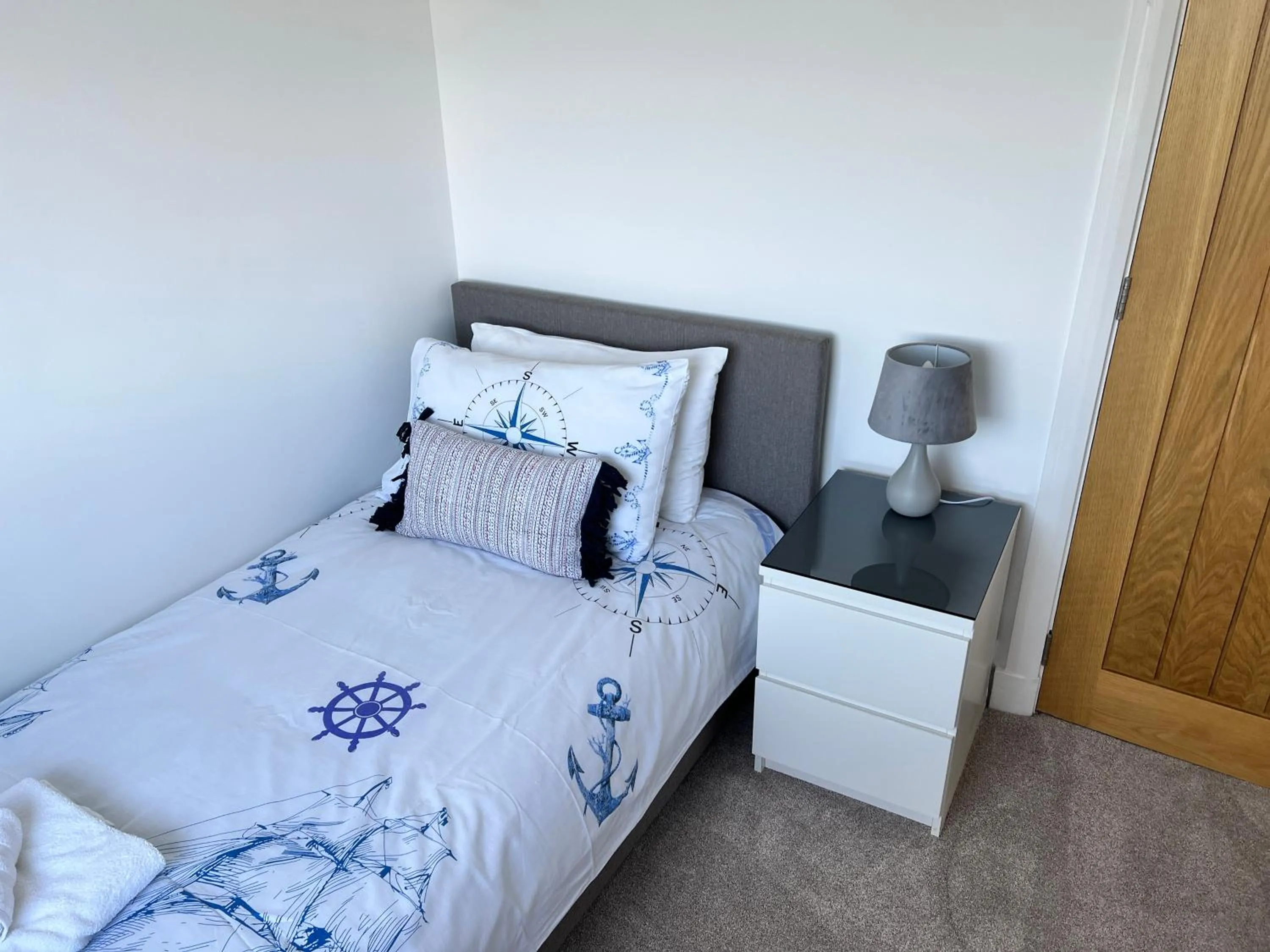 Bedroom, Bed in Sennen Cove Cottage