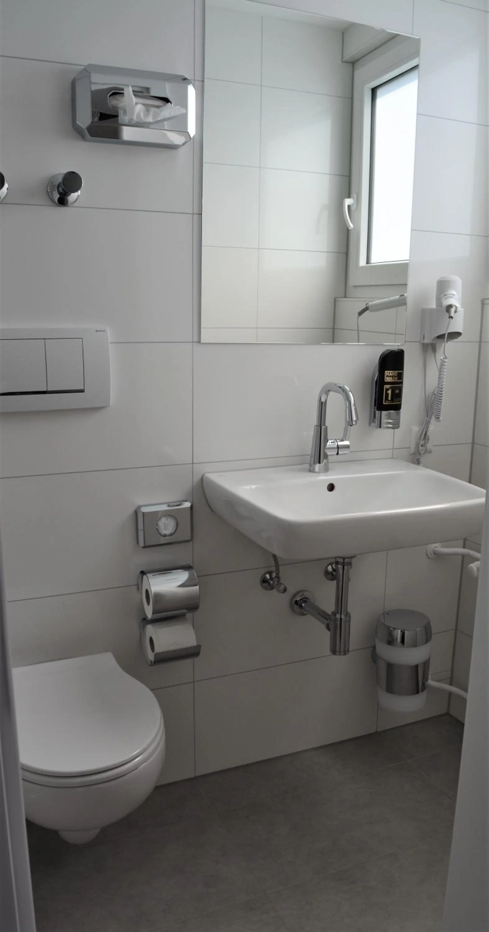 Toilet in Hotel BaWü