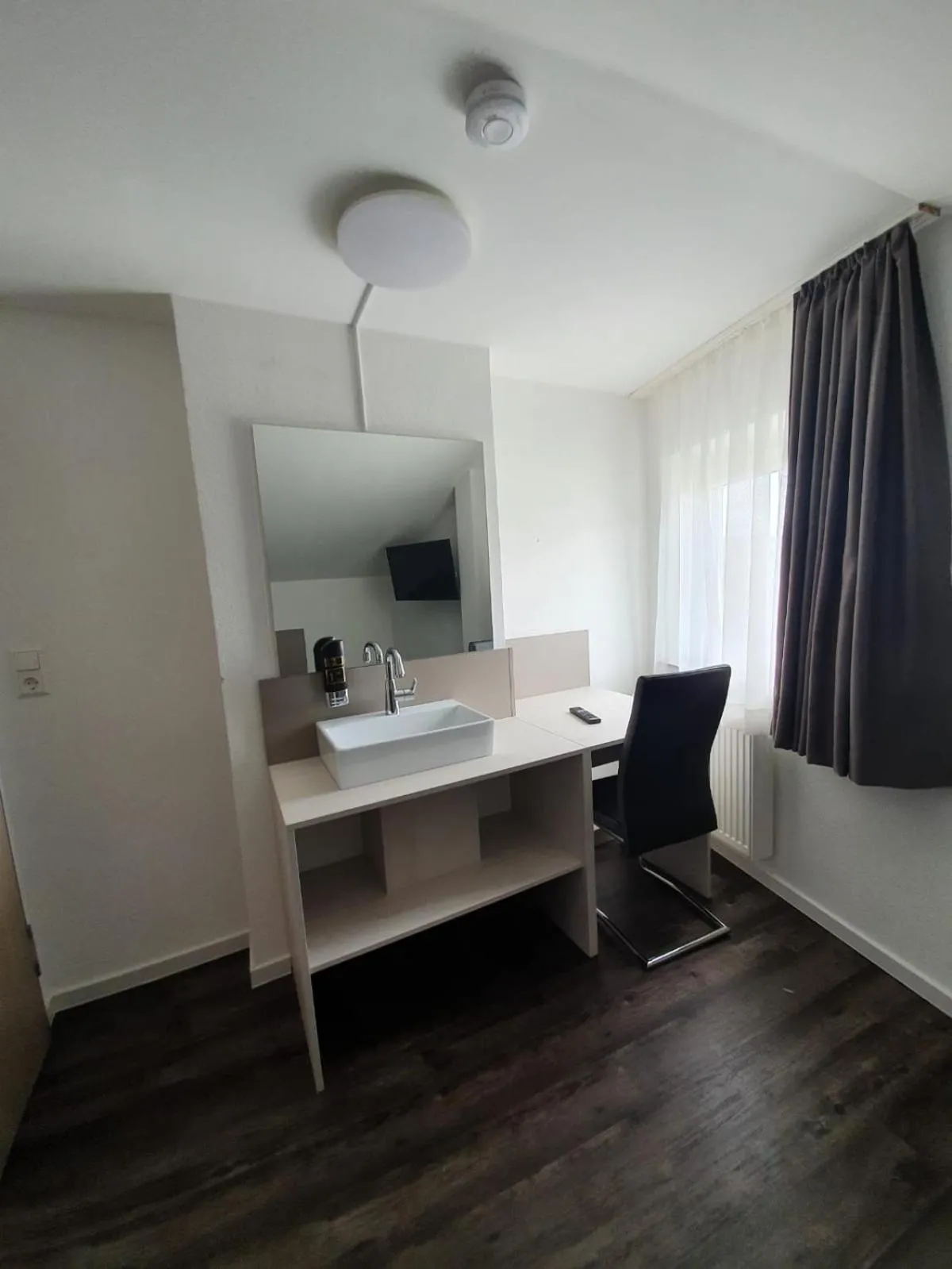 Photo of the whole room in Hotel BaWü