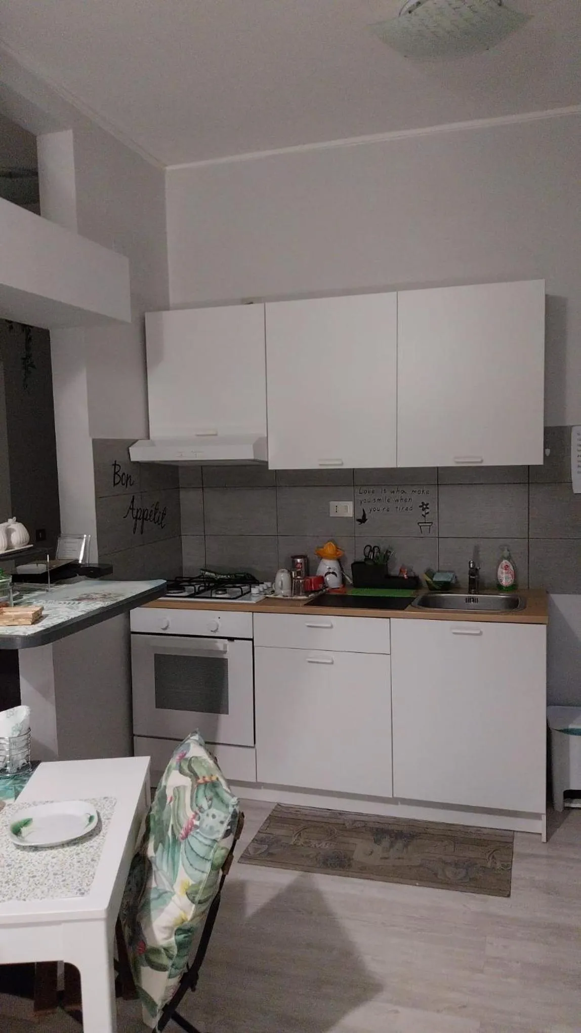 Kitchen or kitchenette in Family