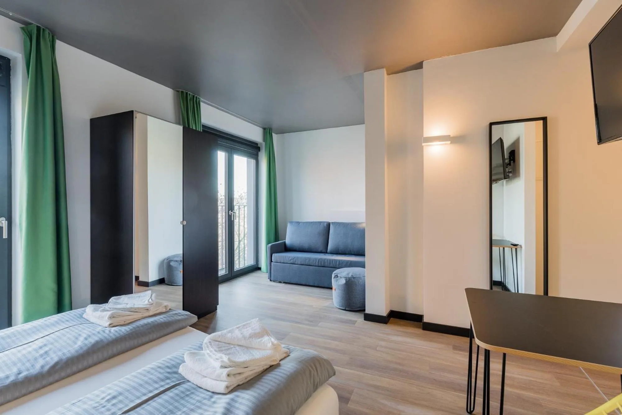 Photo of the whole room, Bed in Nena Apartments - Kreuzberg 61