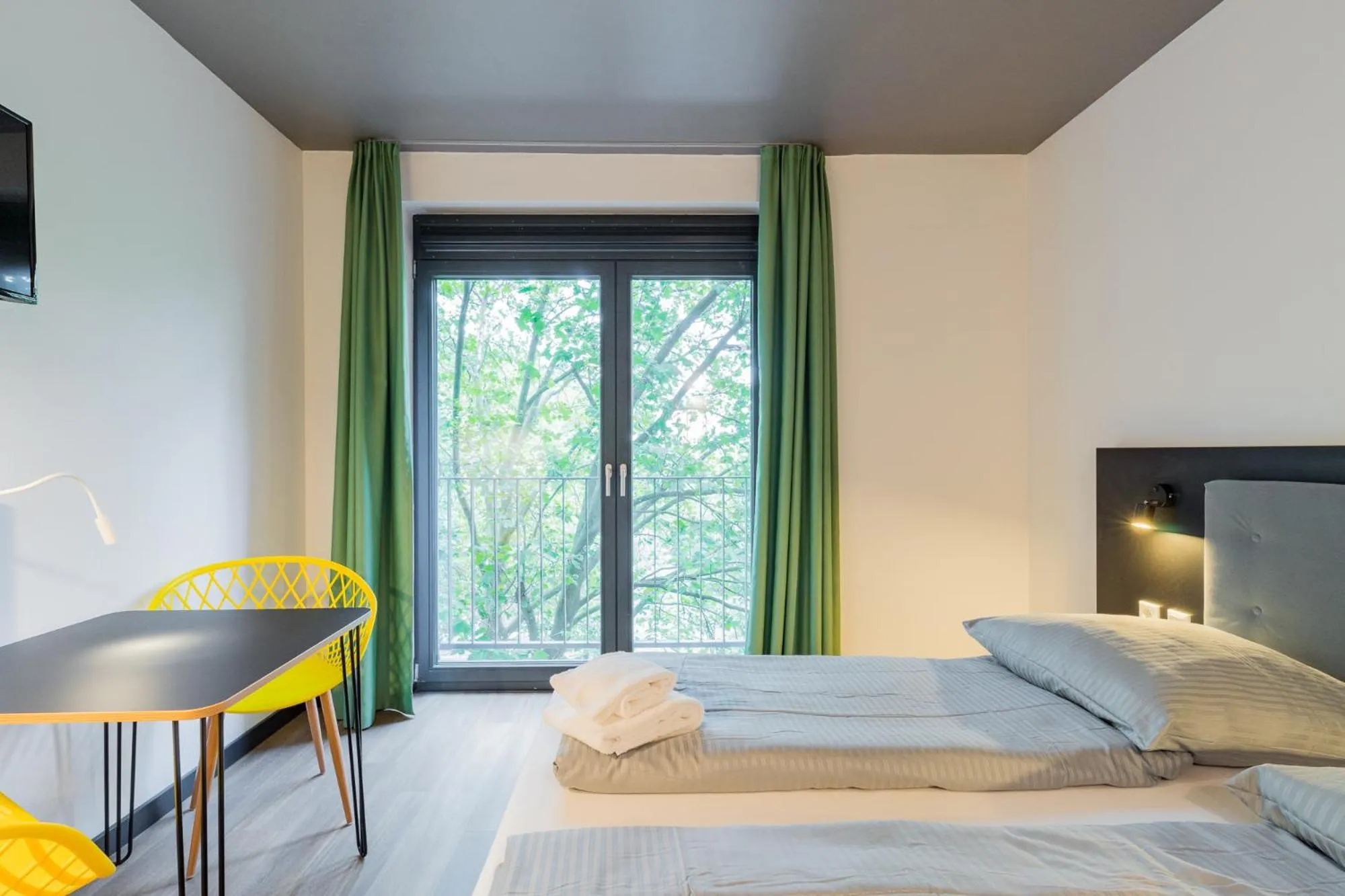 Photo of the whole room, Bed in Nena Apartments - Kreuzberg 61