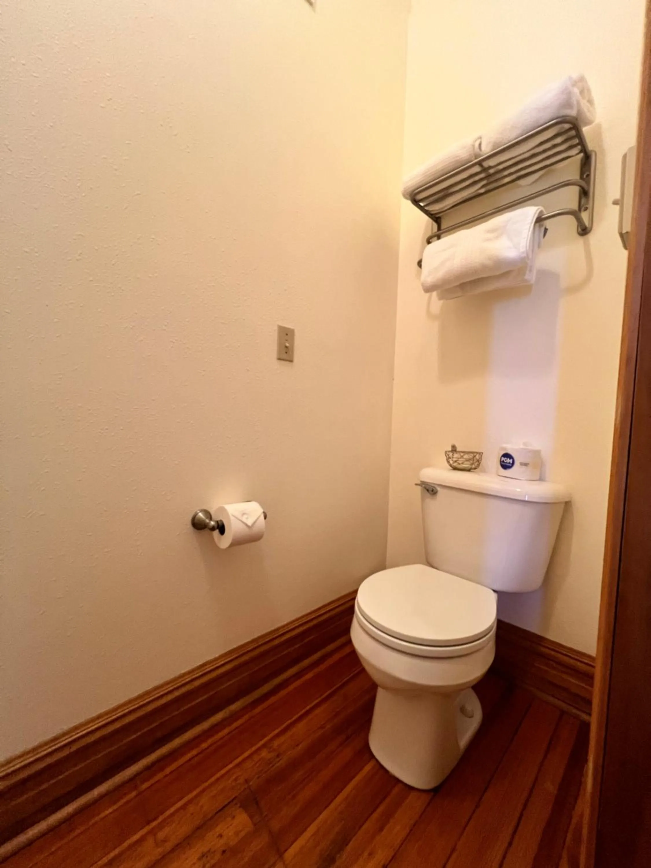 Bathroom in Hotel St Nicholas