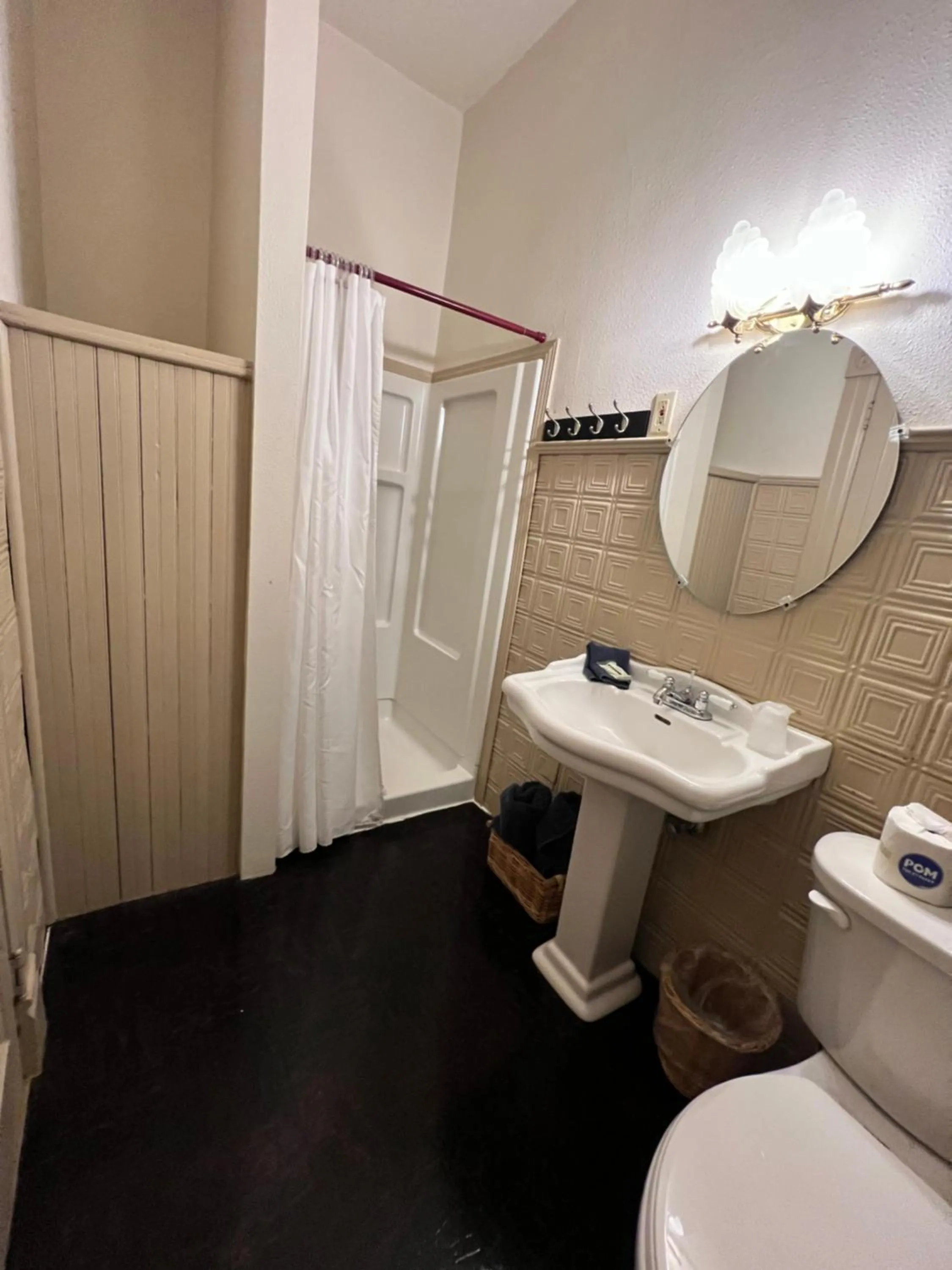 Bathroom in Hotel St Nicholas