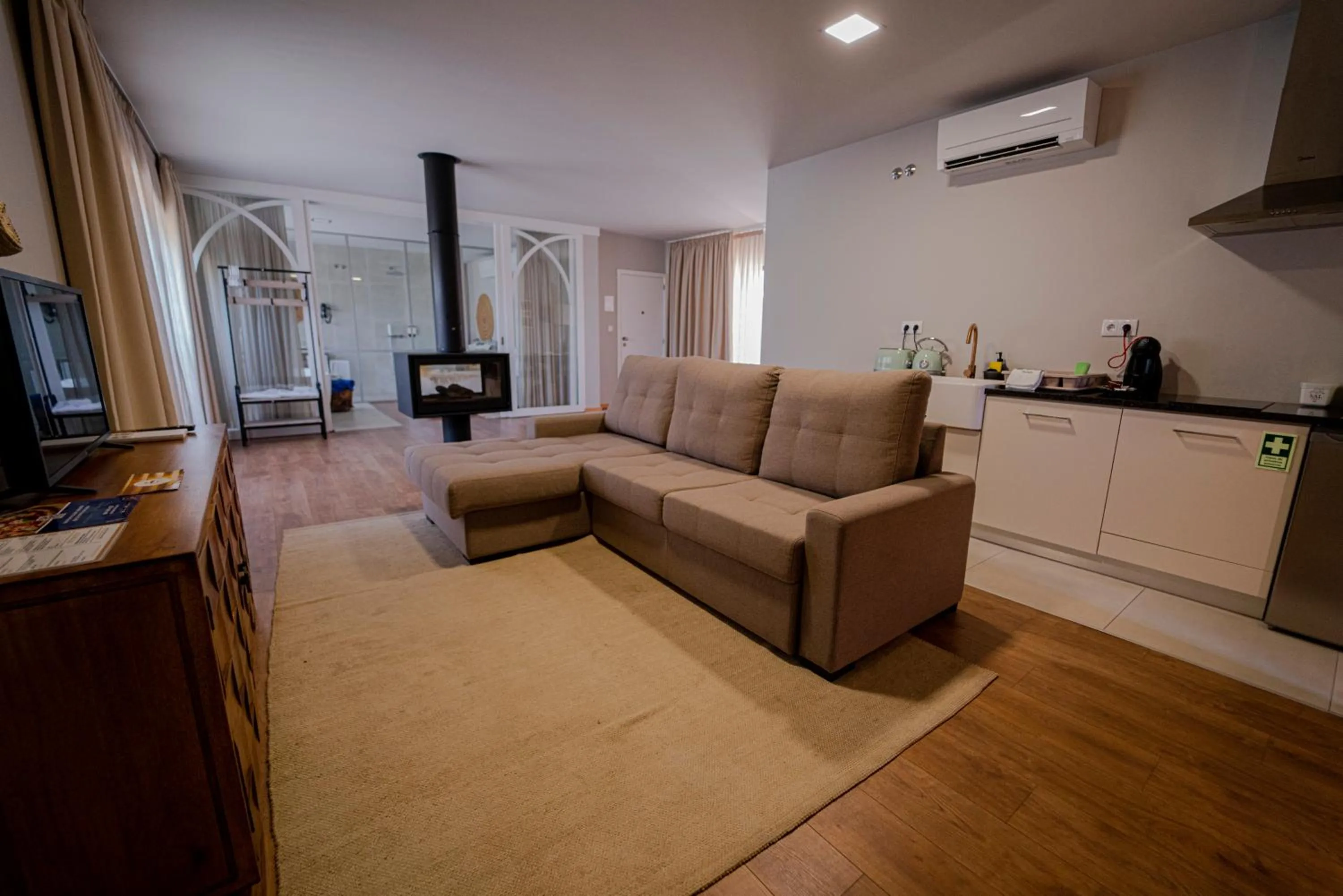 TV and multimedia in Peso Village