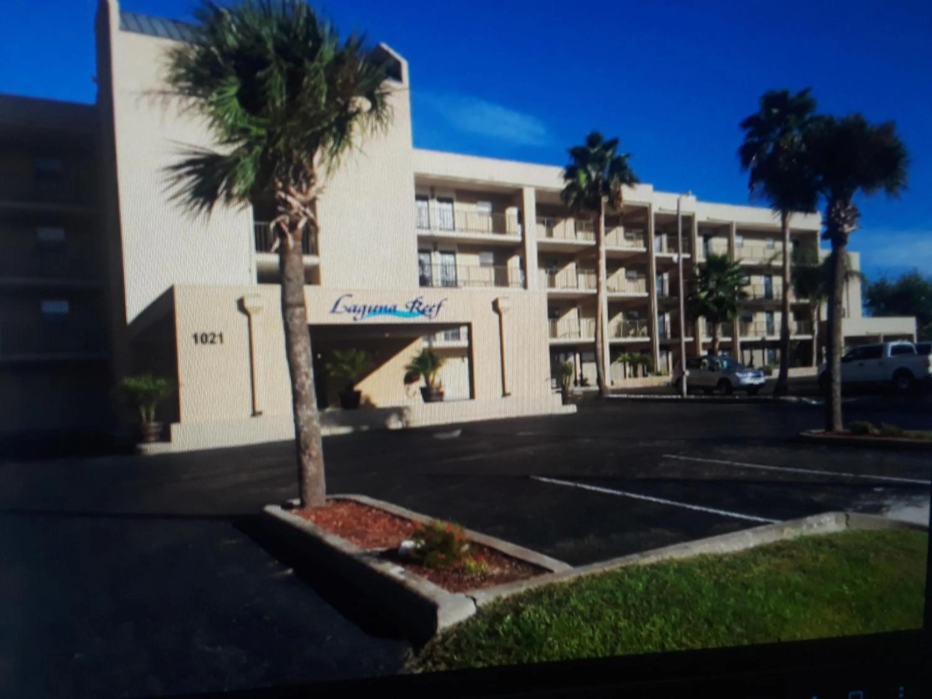 Property building in Benjamin's Pier at Laguna Reef Resort