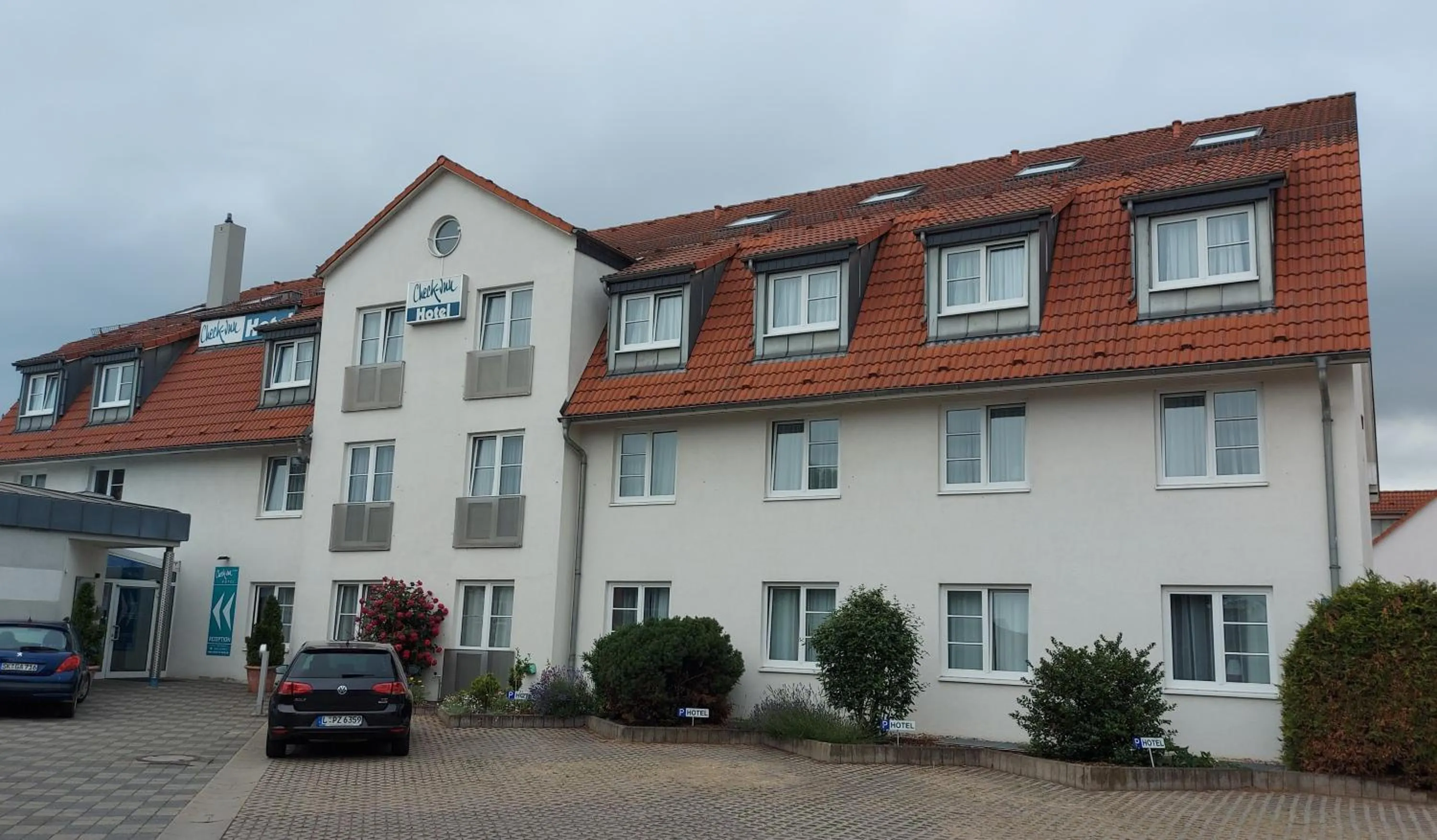 Property building in Check Inn Hotel Merseburg