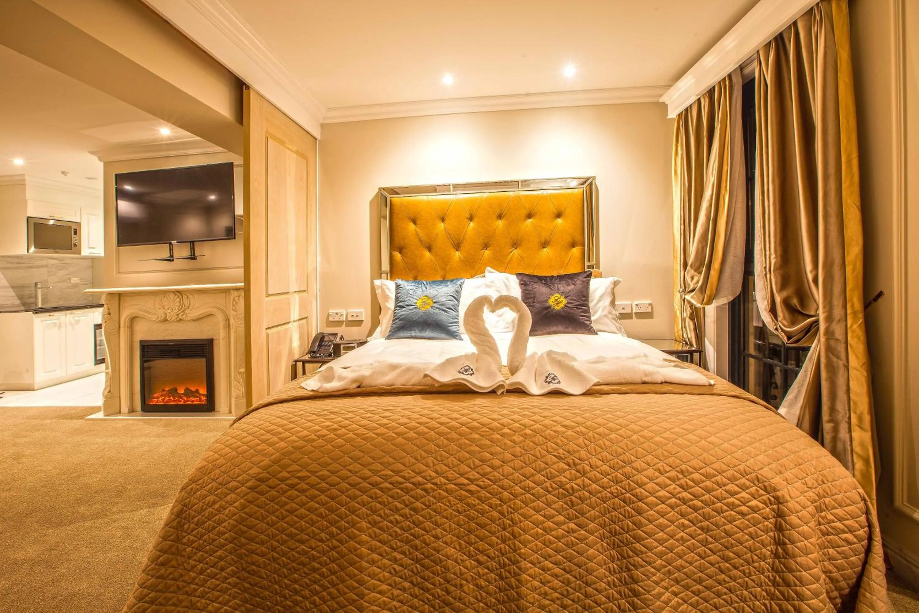 Bed in The Salisbury