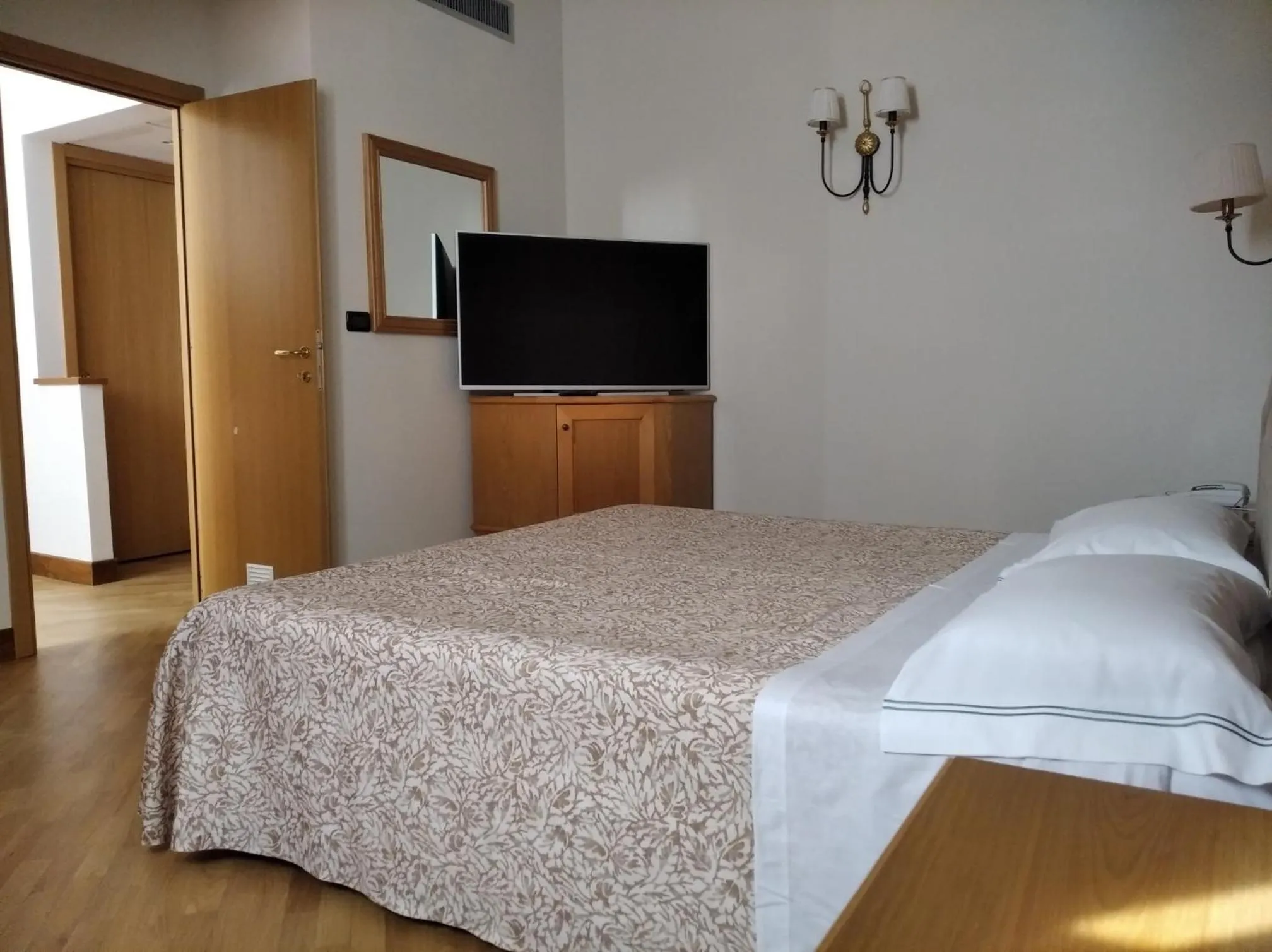 Bedroom, Bed in Uliveto Principessa Resort