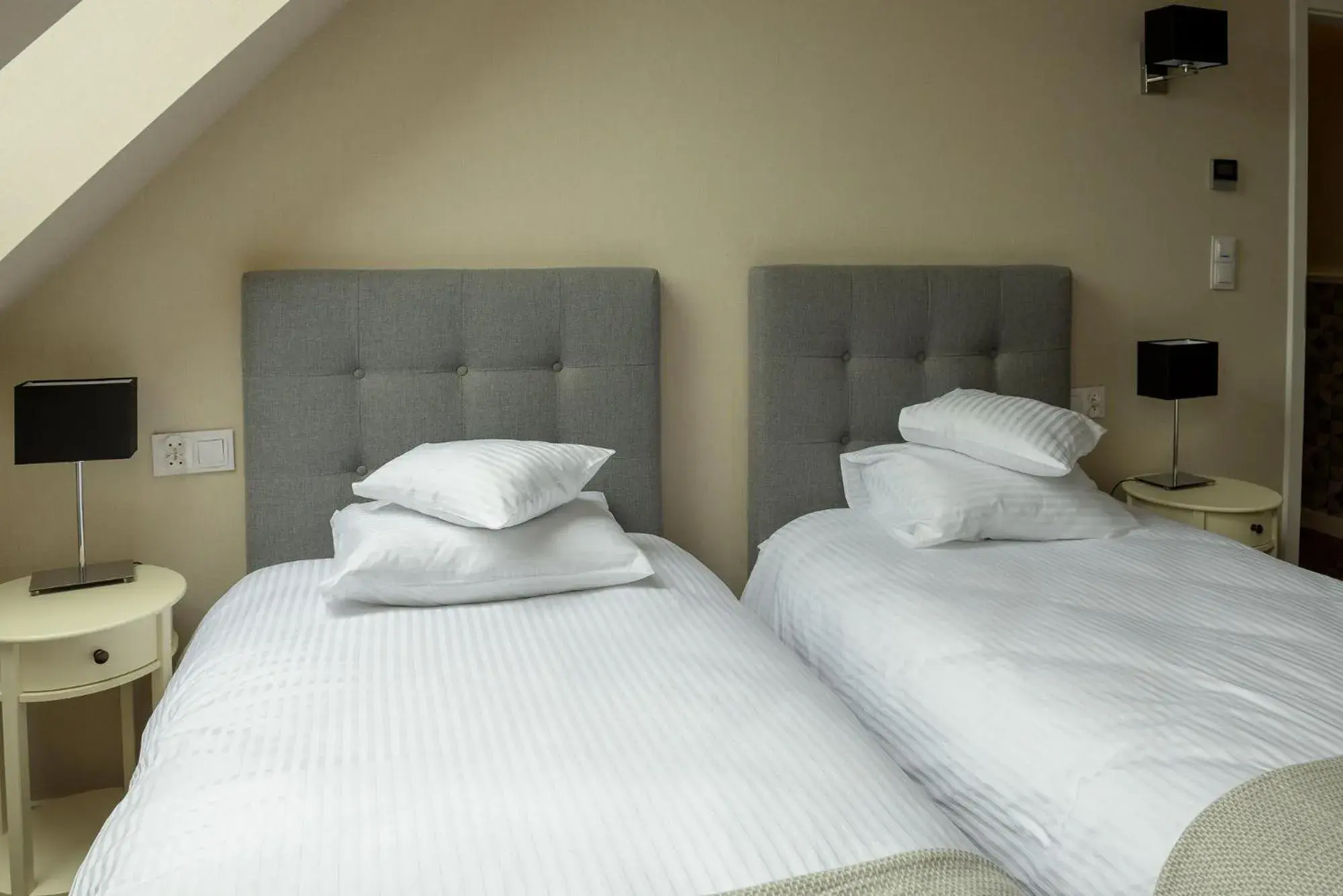 Standard Twin Room in Noclegi Pod Sokołem Standard Twin Room in Noclegi Pod Sokołem