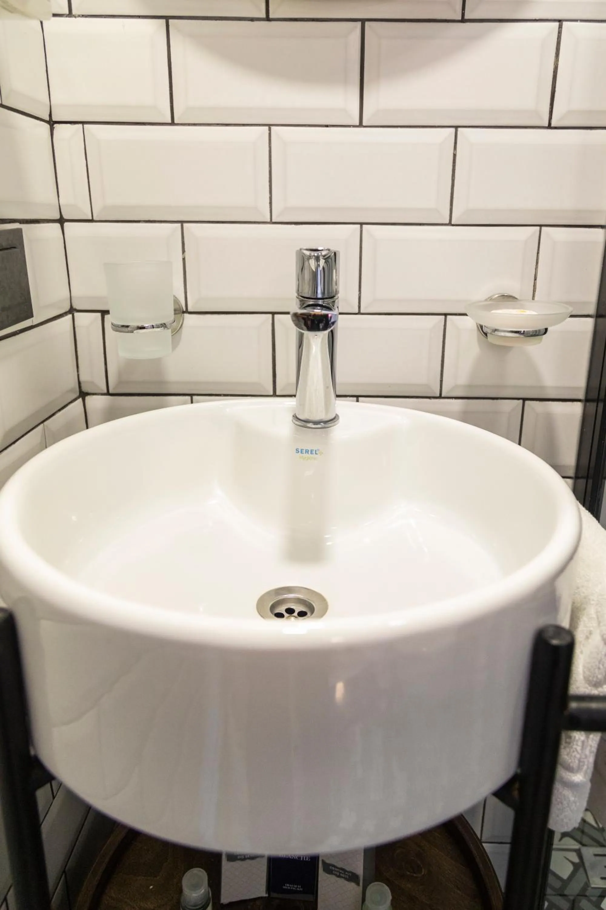 Bathroom in Pure Blanche Hotel