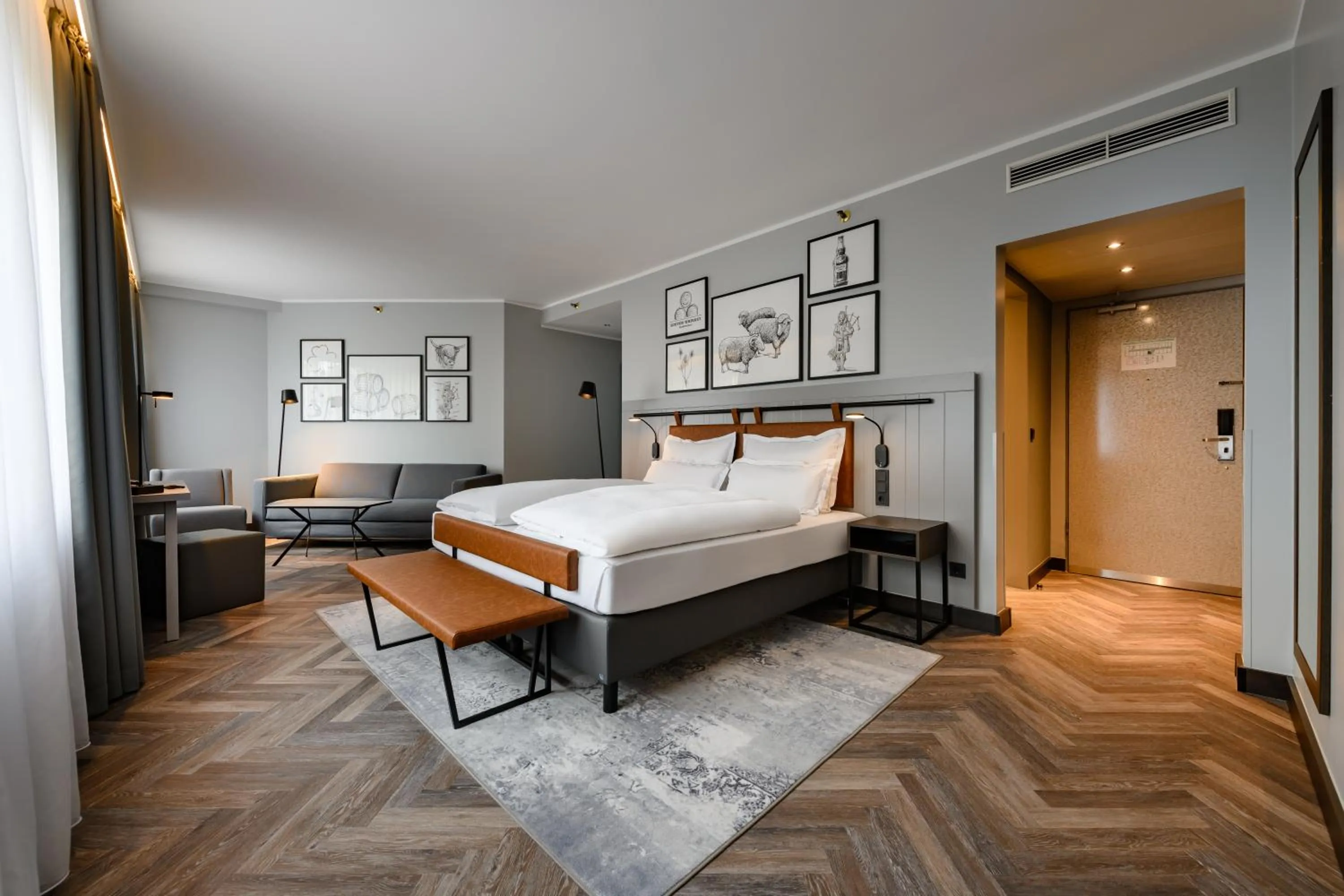 Photo of the whole room, Bed in Mercure Hotel Dortmund Centrum