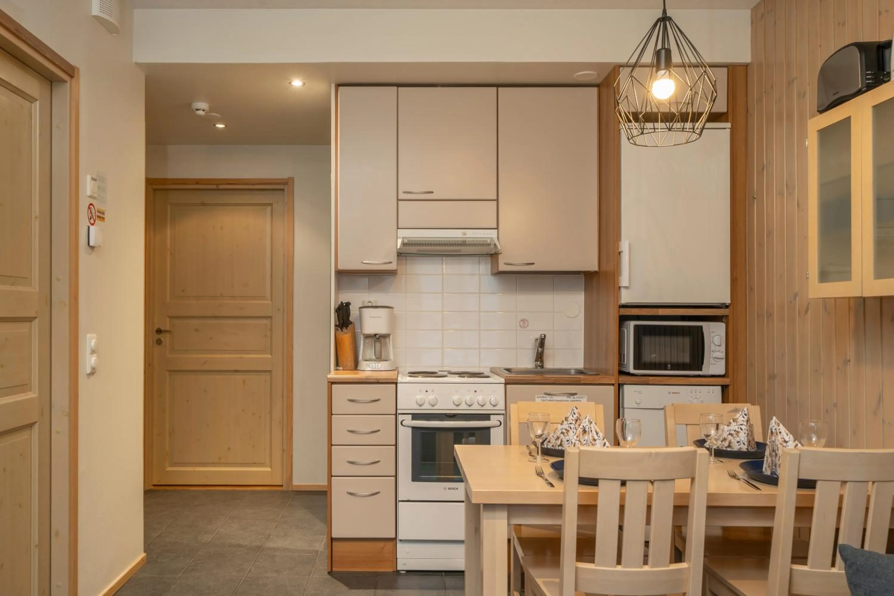 Kitchen or kitchenette in Ski-Inn RukaTonttu