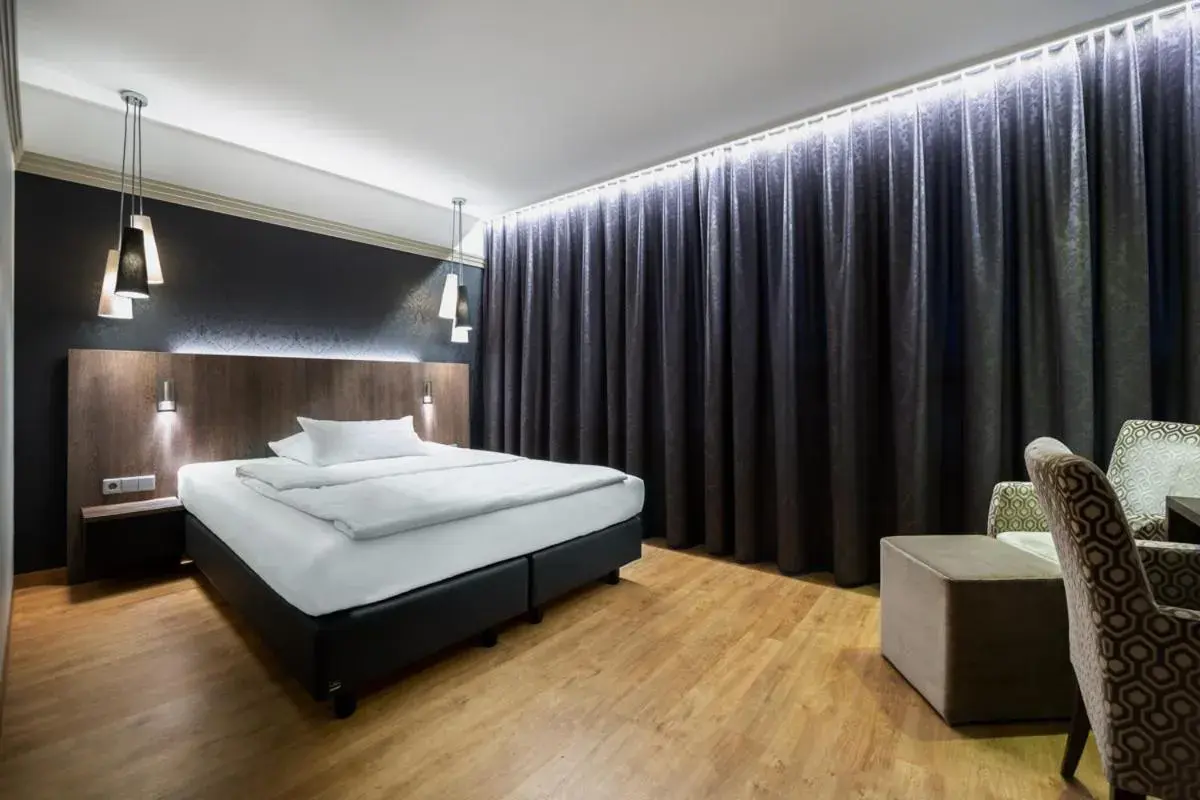 Standard Double Room in Kronenhotel Standard Double Room in Kronenhotel