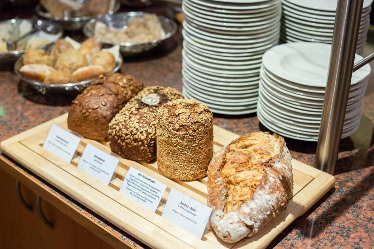 Food and drinks in Kronenhotel