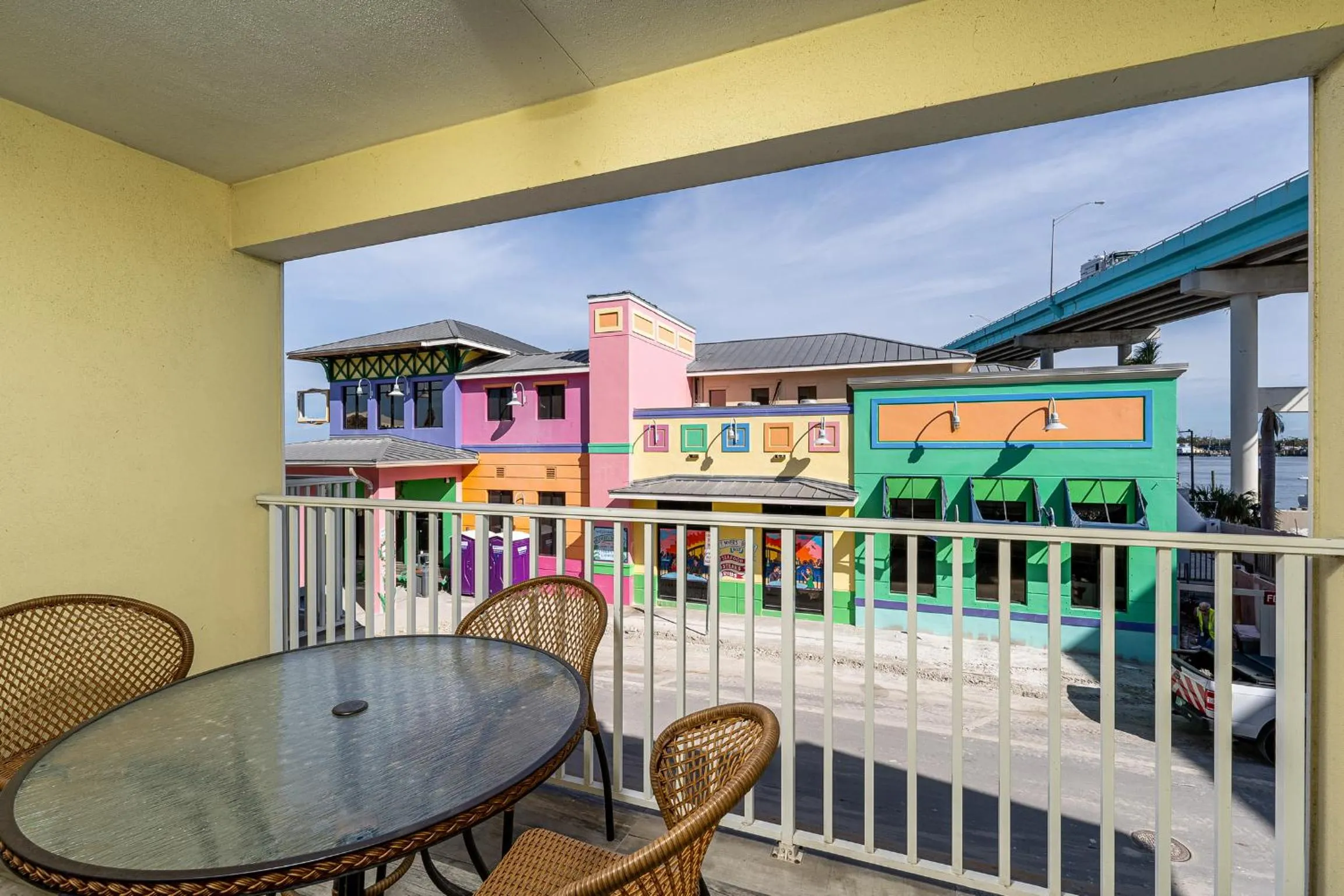 Harbour House stunning Studio