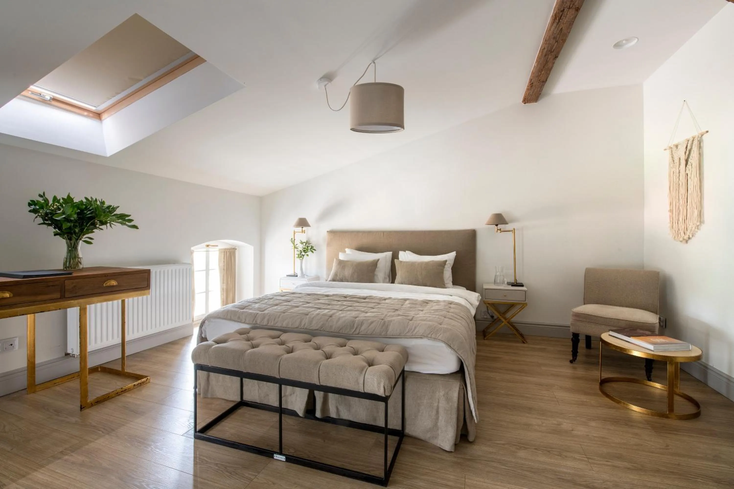 Bed in Zamek Sarny - Schloss Scharfeneck