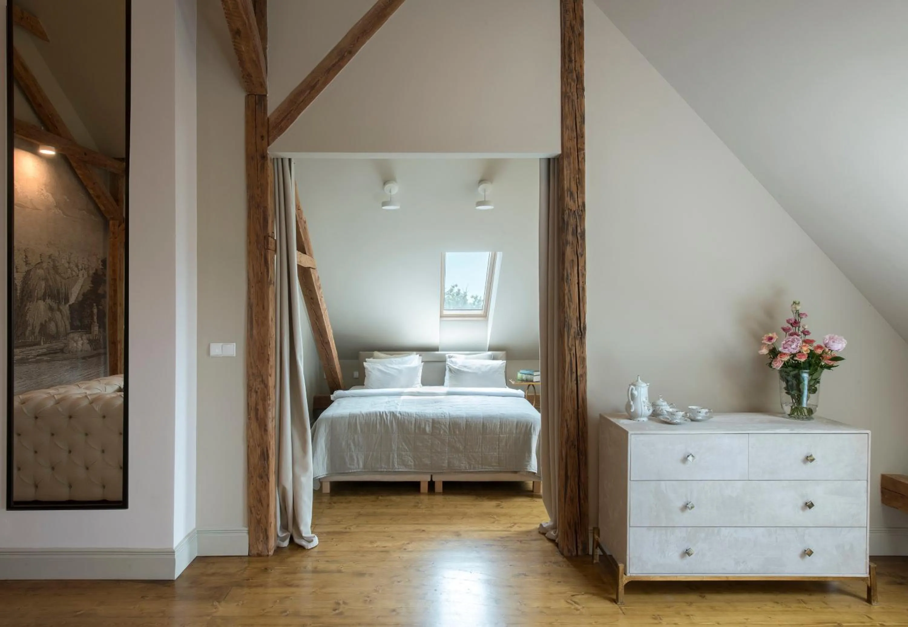 Bedroom, Bed in Zamek Sarny - Schloss Scharfeneck