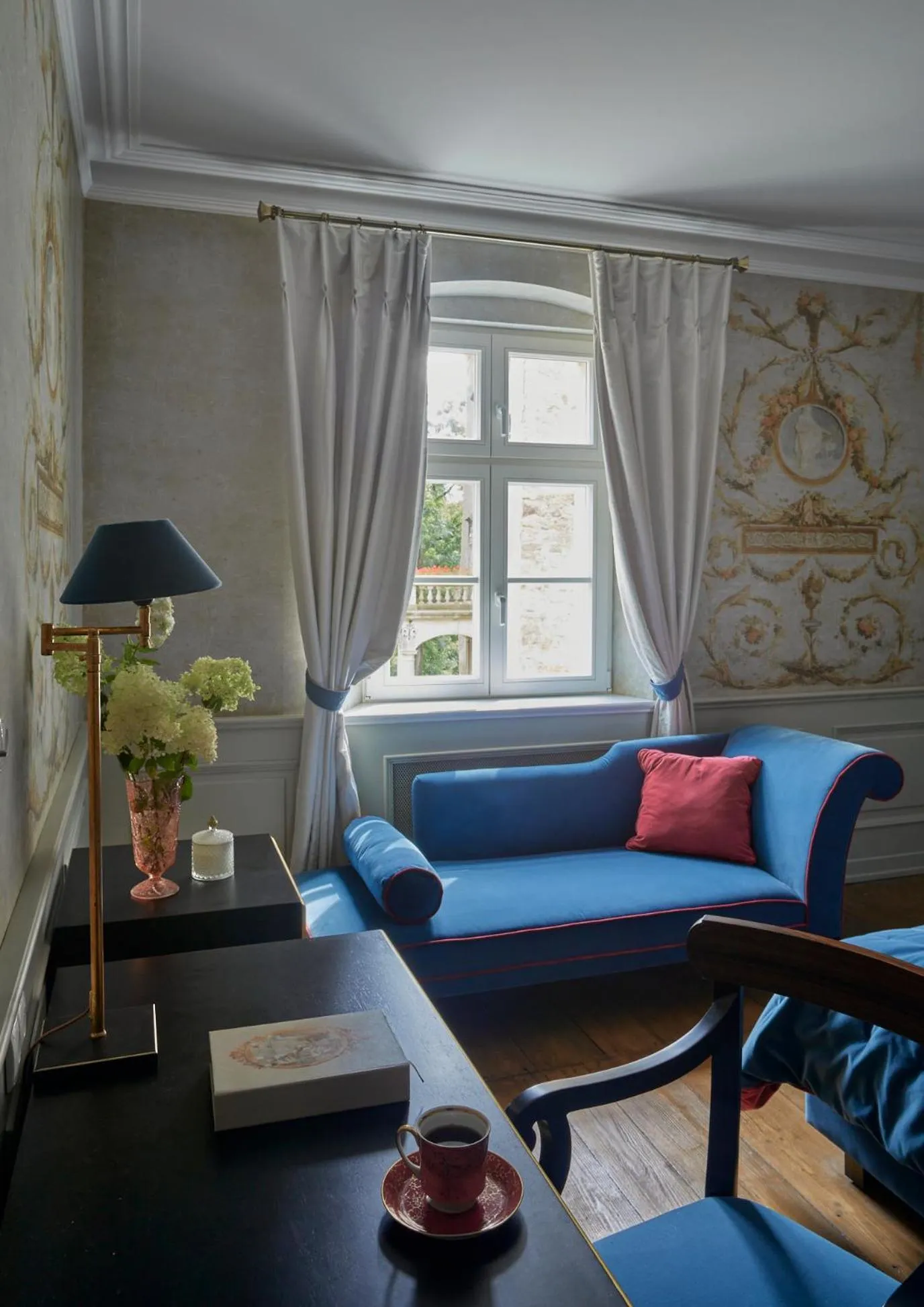 Seating area in Zamek Sarny - Schloss Scharfeneck