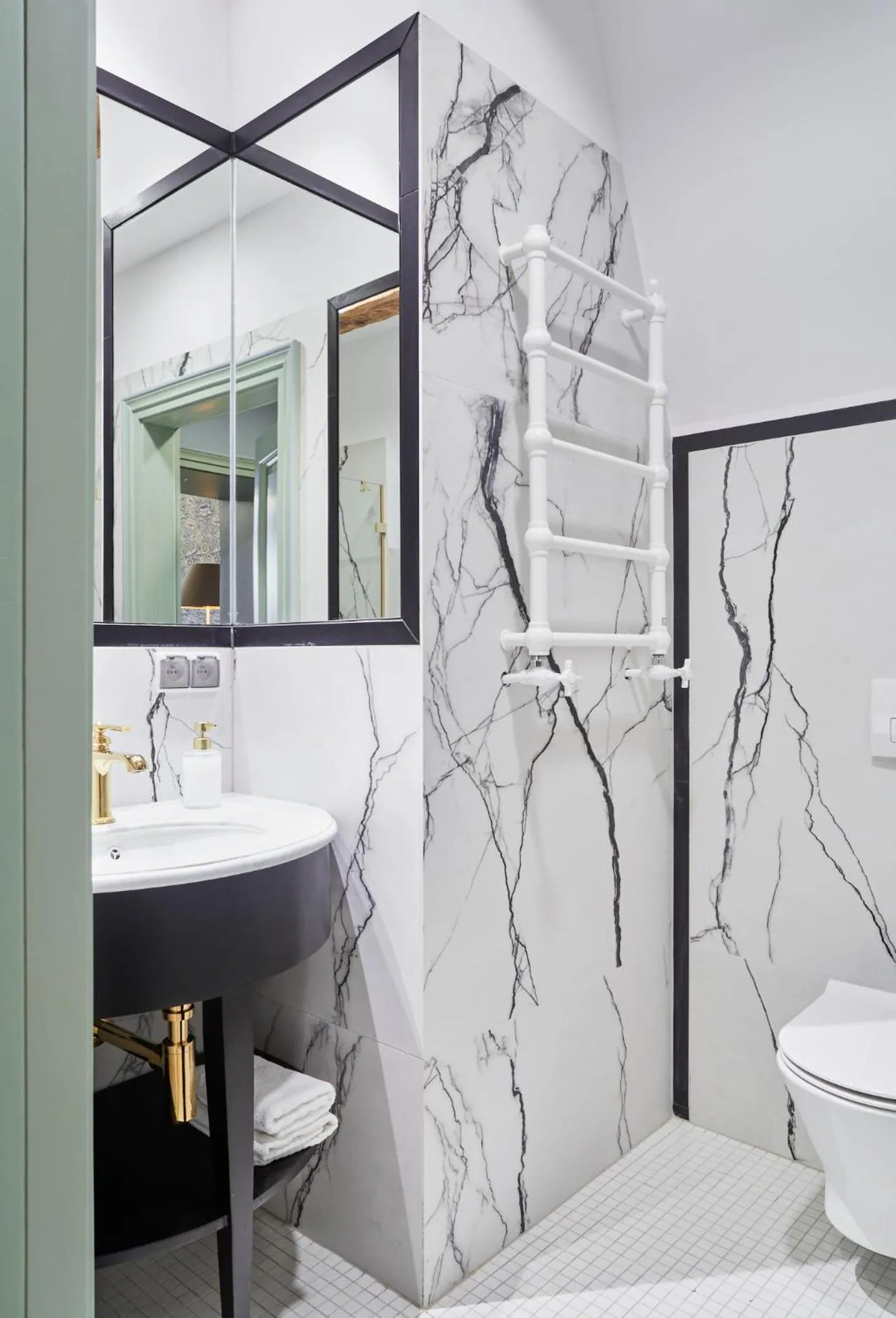 Toilet in Zamek Sarny - Schloss Scharfeneck