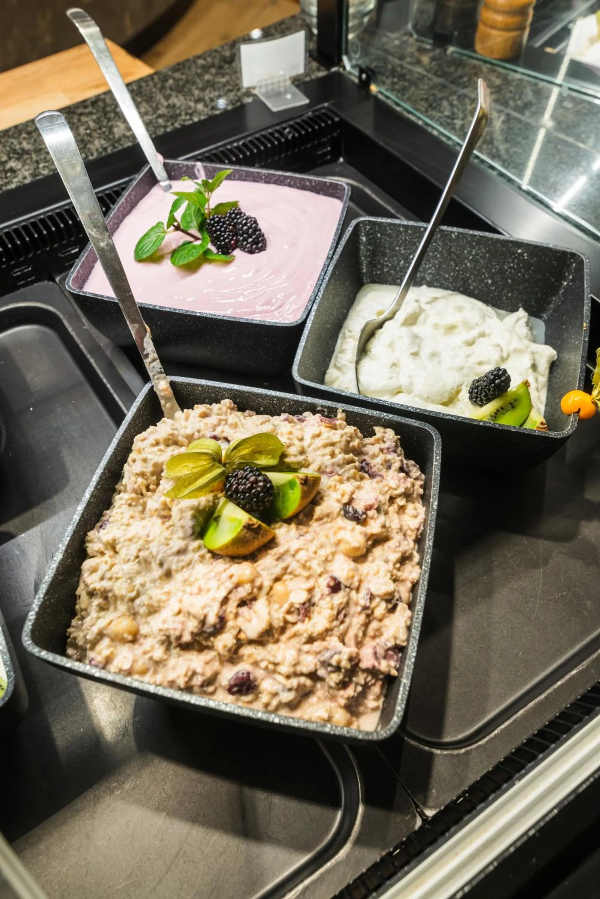 Buffet breakfast in Hotel Erbenhof