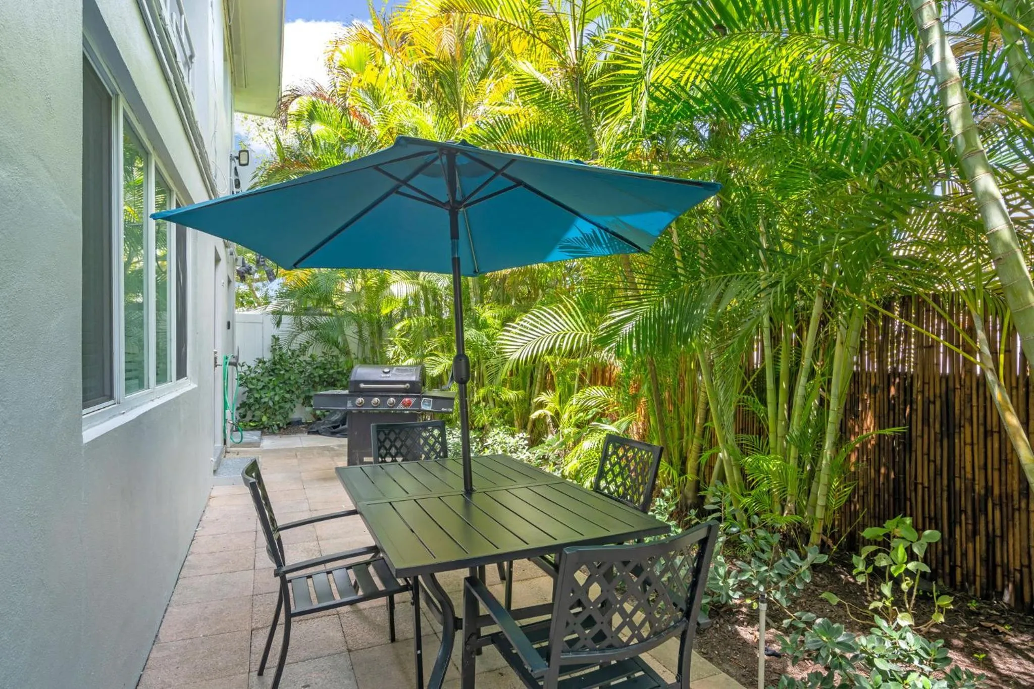 Patio in The Jasmine Apartments by Lowkl