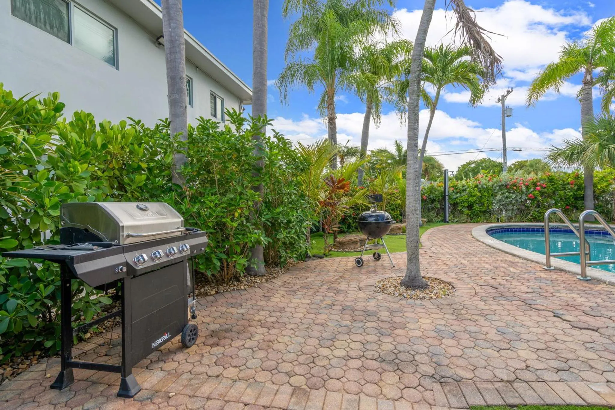 BBQ facilities in The Jasmine Apartments by Lowkl